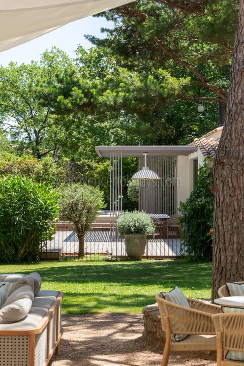 5 - Domaine Aurea: Villa: Exterior