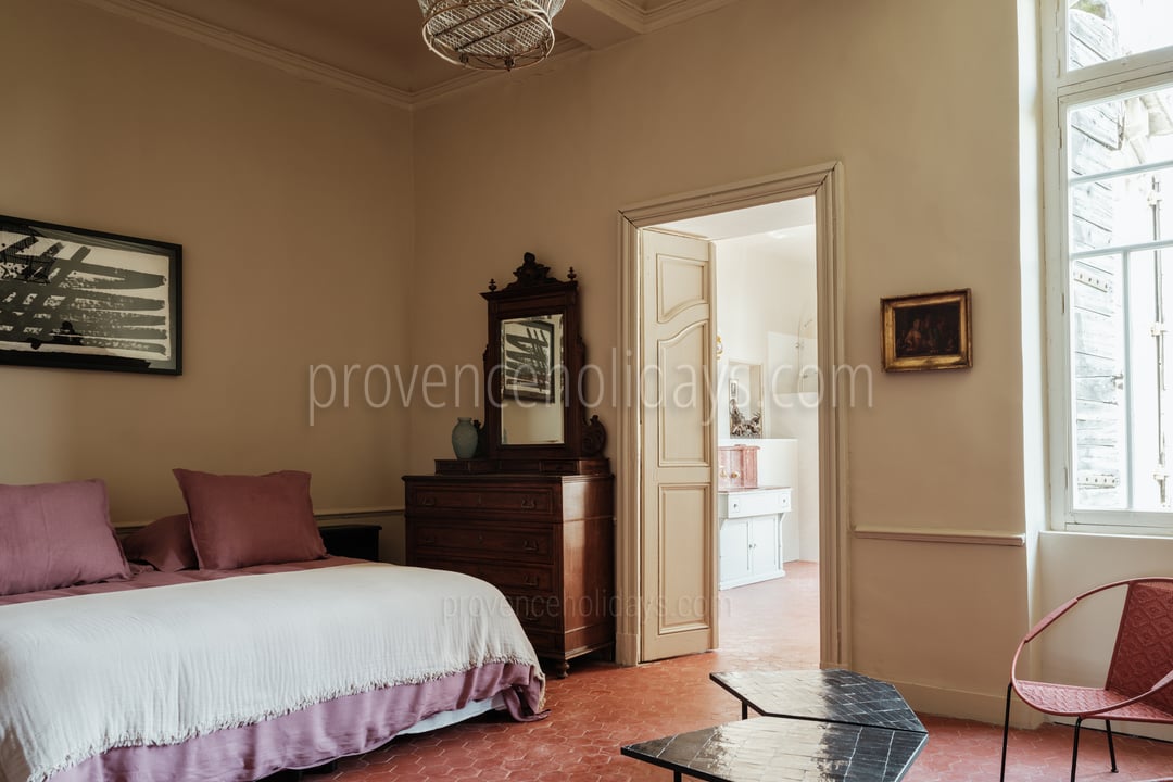 37 - La Bastide du Millénaire: Villa: Bedroom