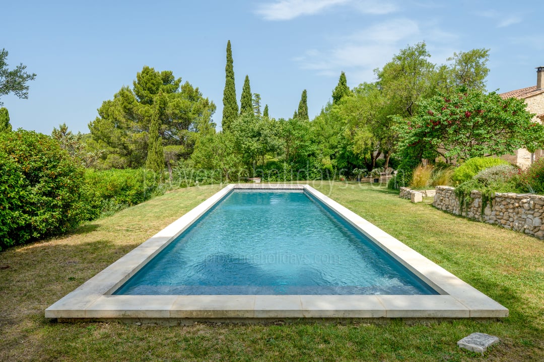 36 - Mas des Roches: Villa: Pool