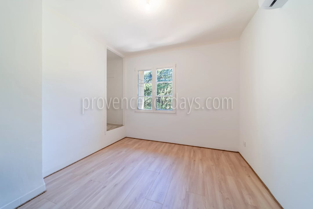 23 - Characterful house in Bonnieux: Villa: Interior