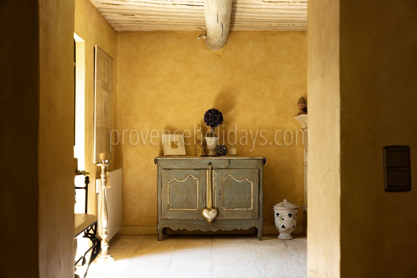 38 - Pine Lodge: Villa: Interior