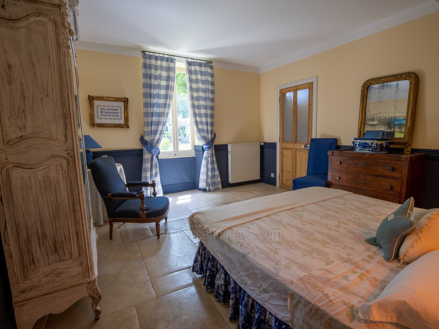 44 - Le Domaine des Cyprès: Villa: Bedroom