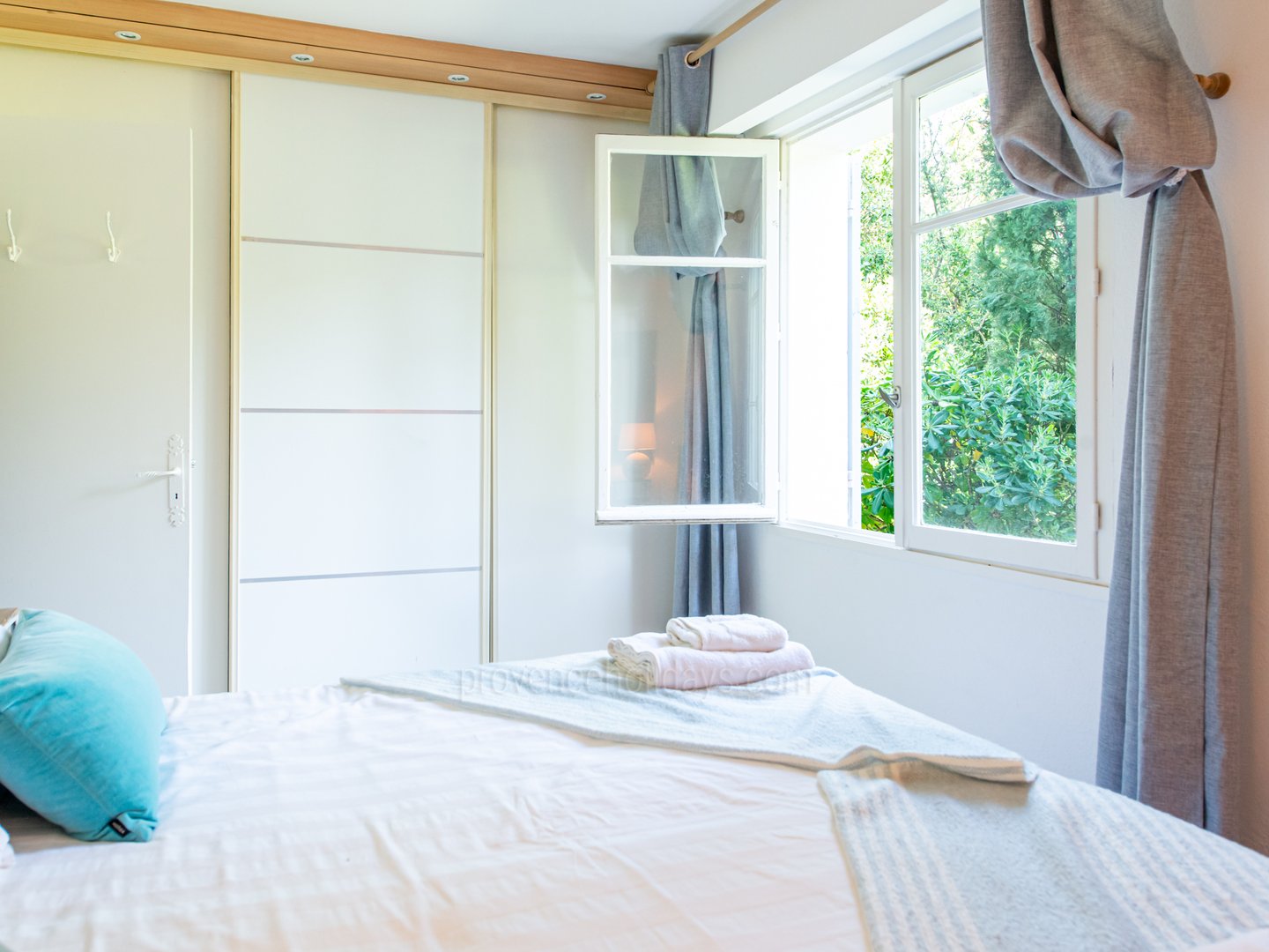 3 - Villa Caprice: Villa: Bedroom