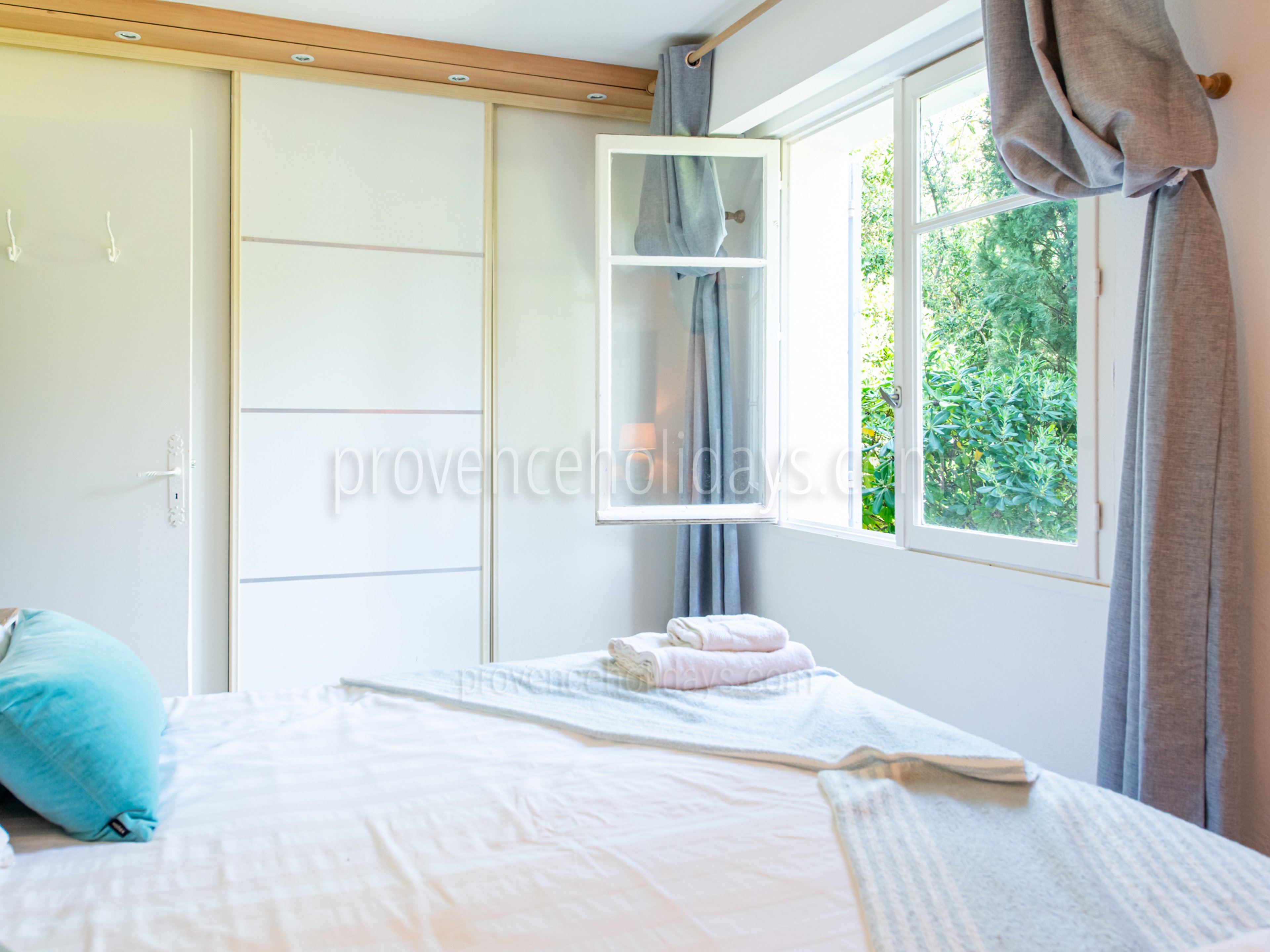 3 - Villa Caprice: Villa: Bedroom