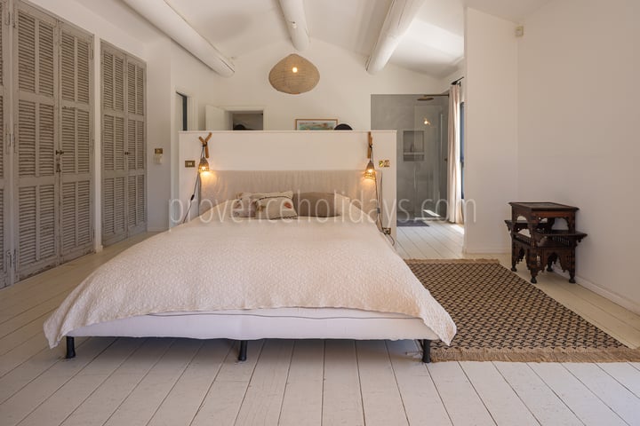28 - Le Mas des Rêves: Villa: Bedroom