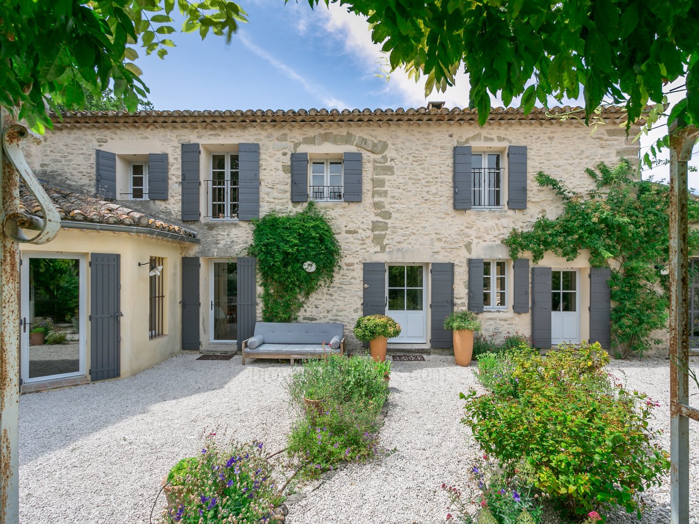 1 - Mas Aubade: Villa: Exterior