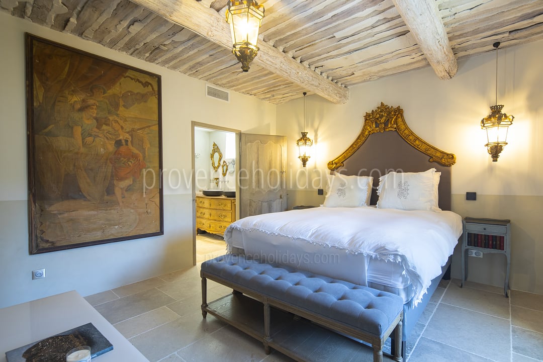 28 - Le Mas des Cyprès: Villa: Bedroom
