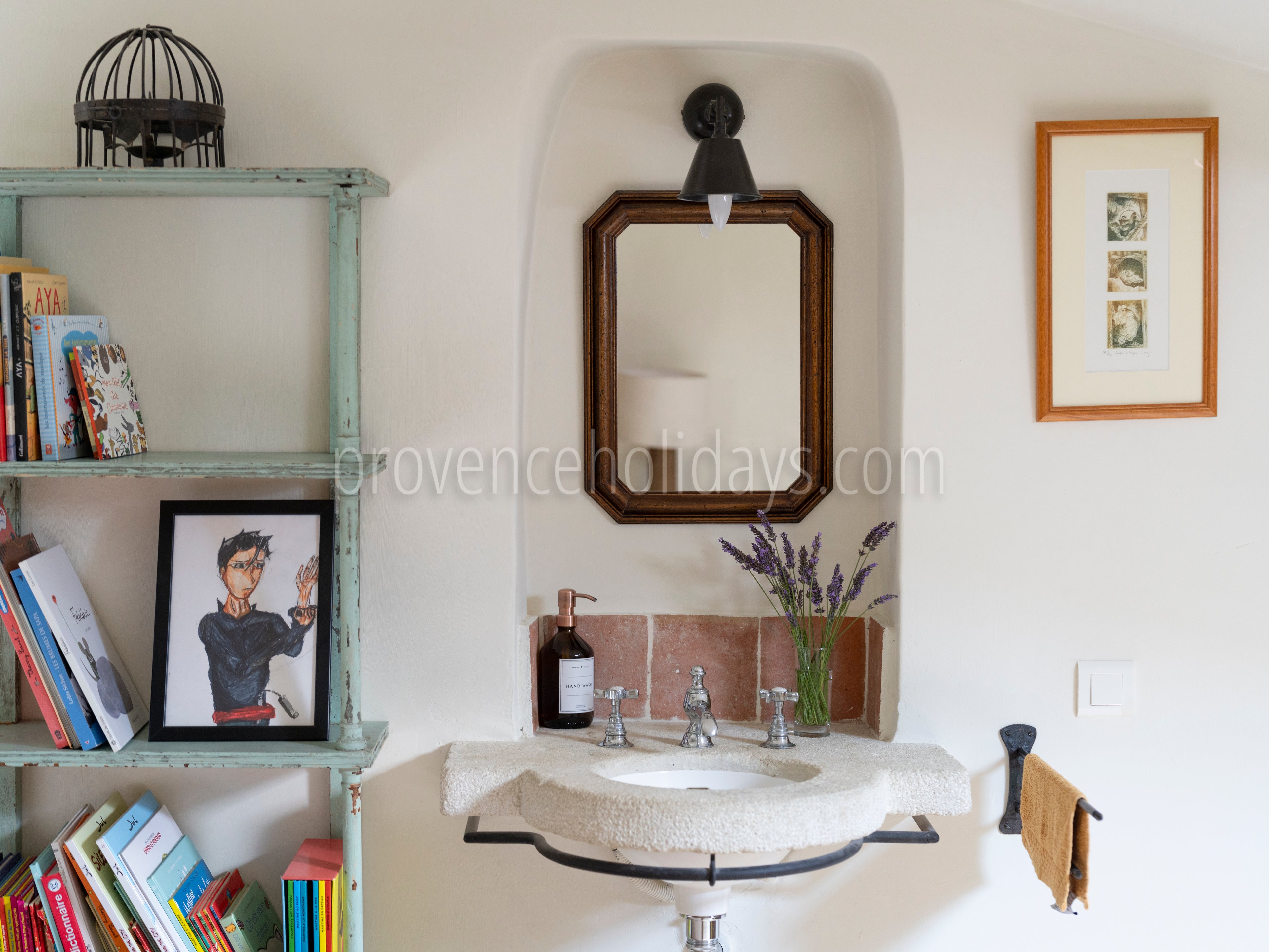 98 - La Bastide Neuve: Villa: Bathroom