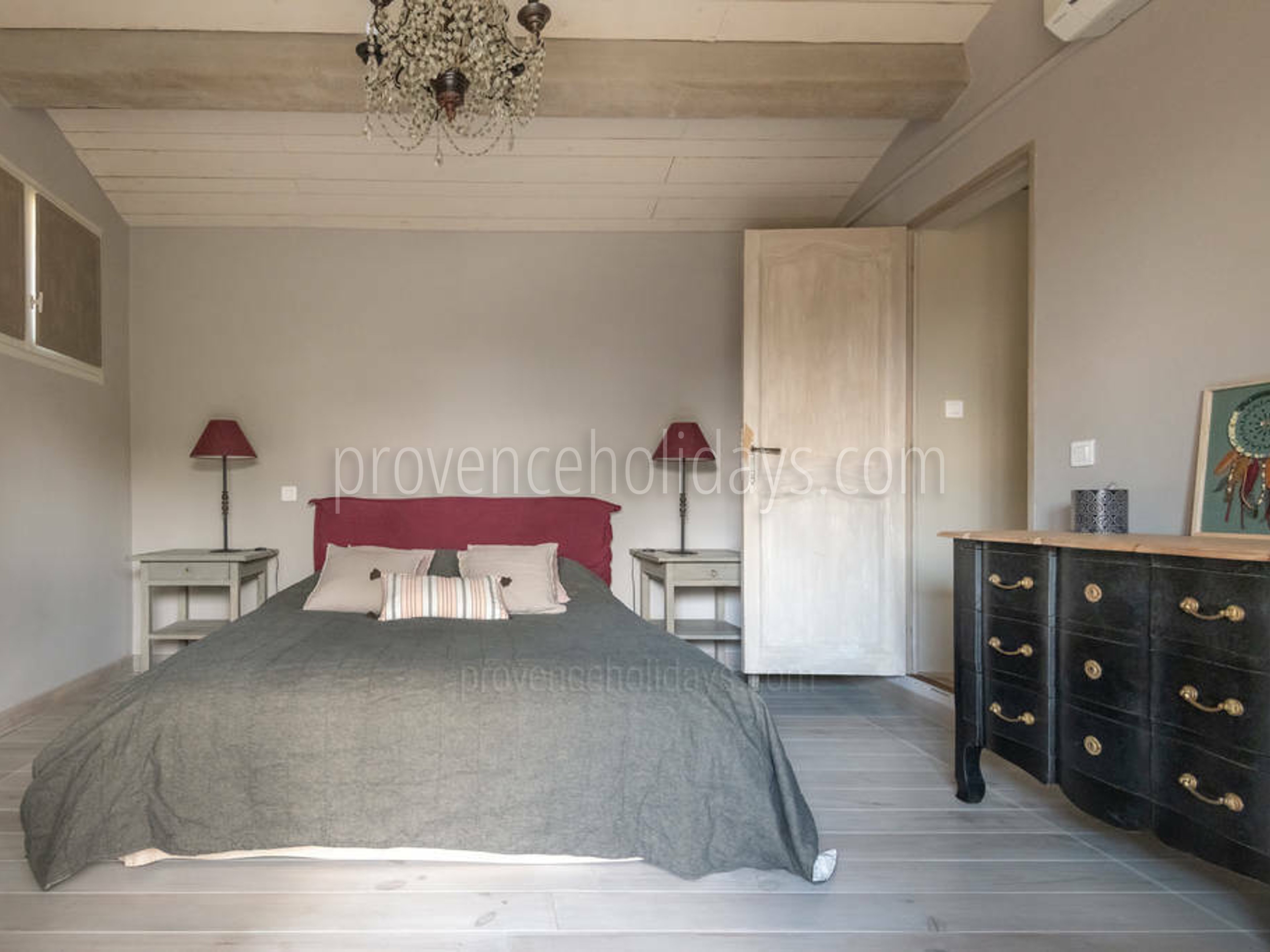 11 - Mas Provence: Villa: Interior