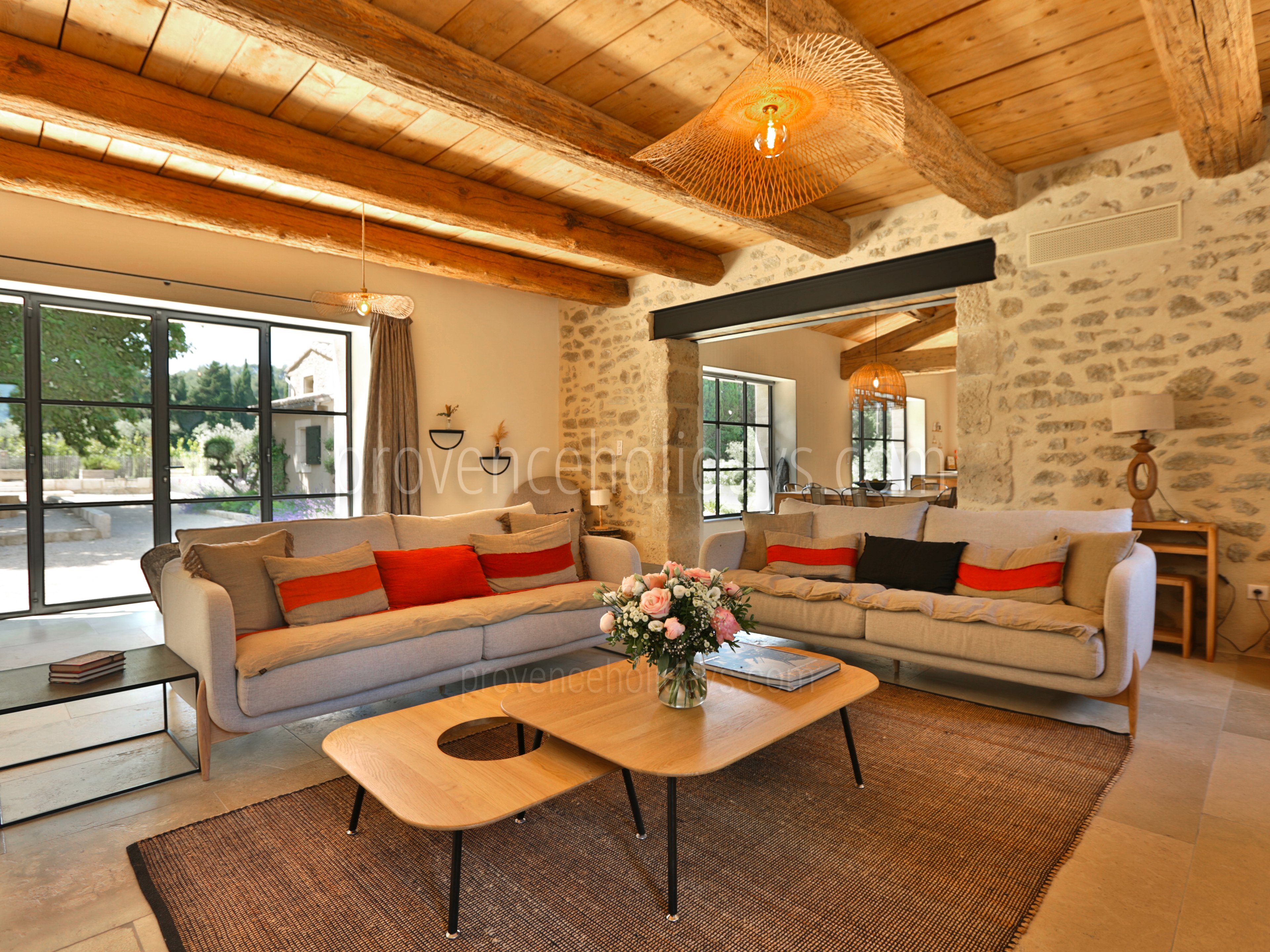 45 - Mas des Lumières: Villa: Interior