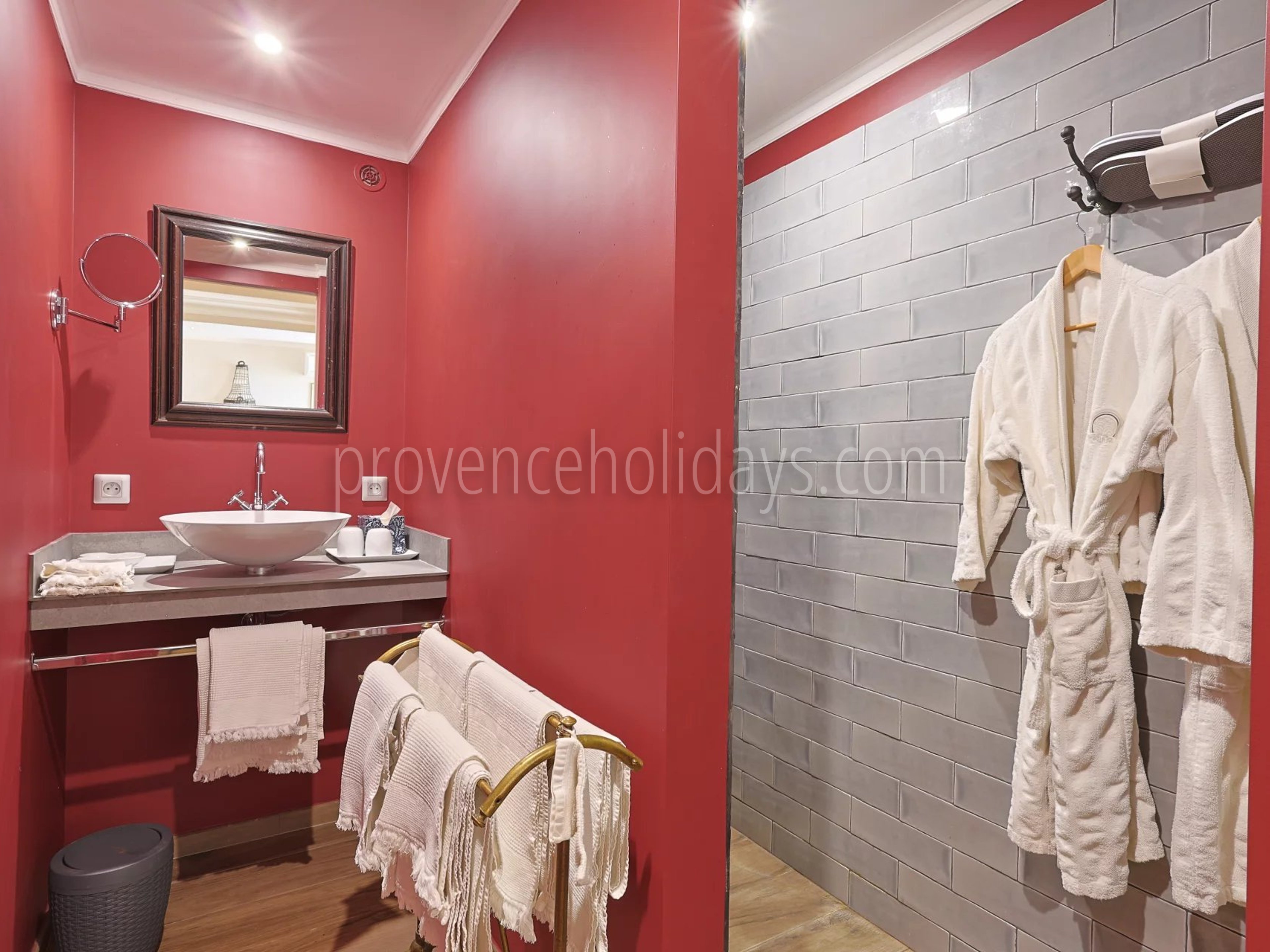 113 - Villa with sauna in La Garde-Freinet: Villa: Bathroom