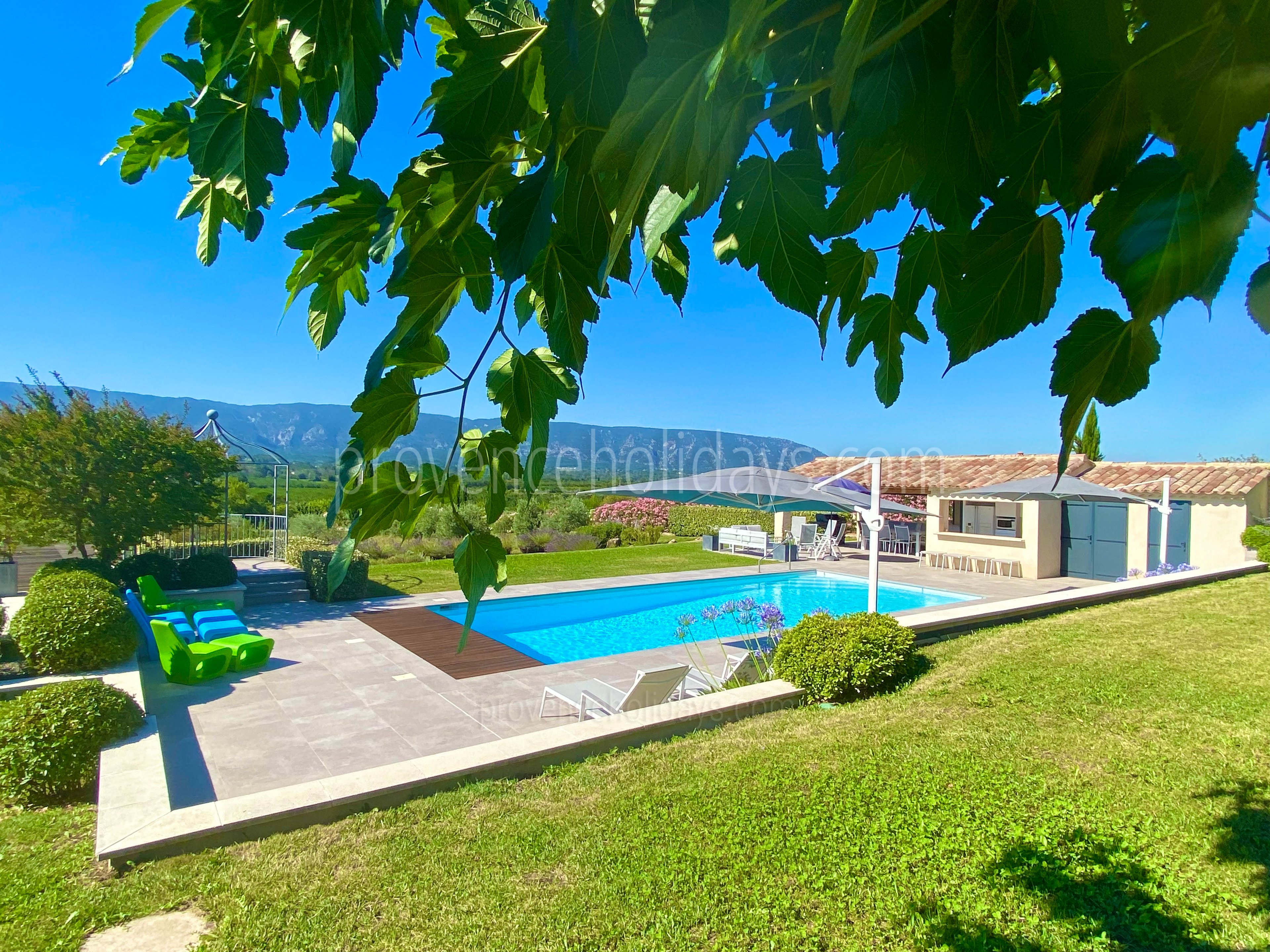 8 - Villa des Lices: Villa: Pool
