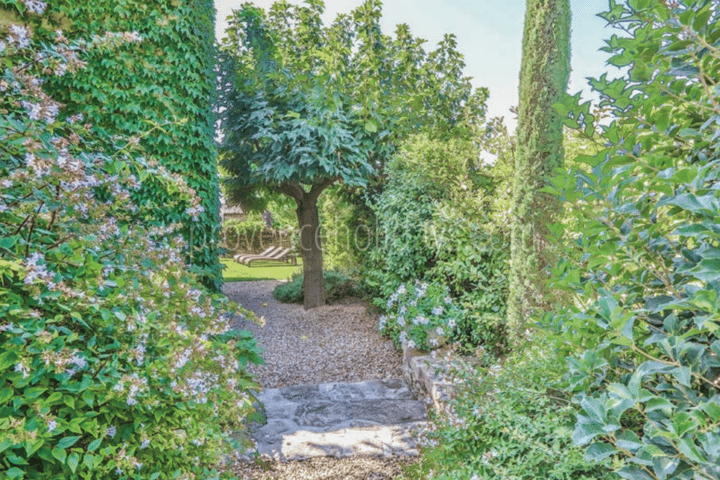 33 - Mas du Petit Luberon: Villa: Exterior