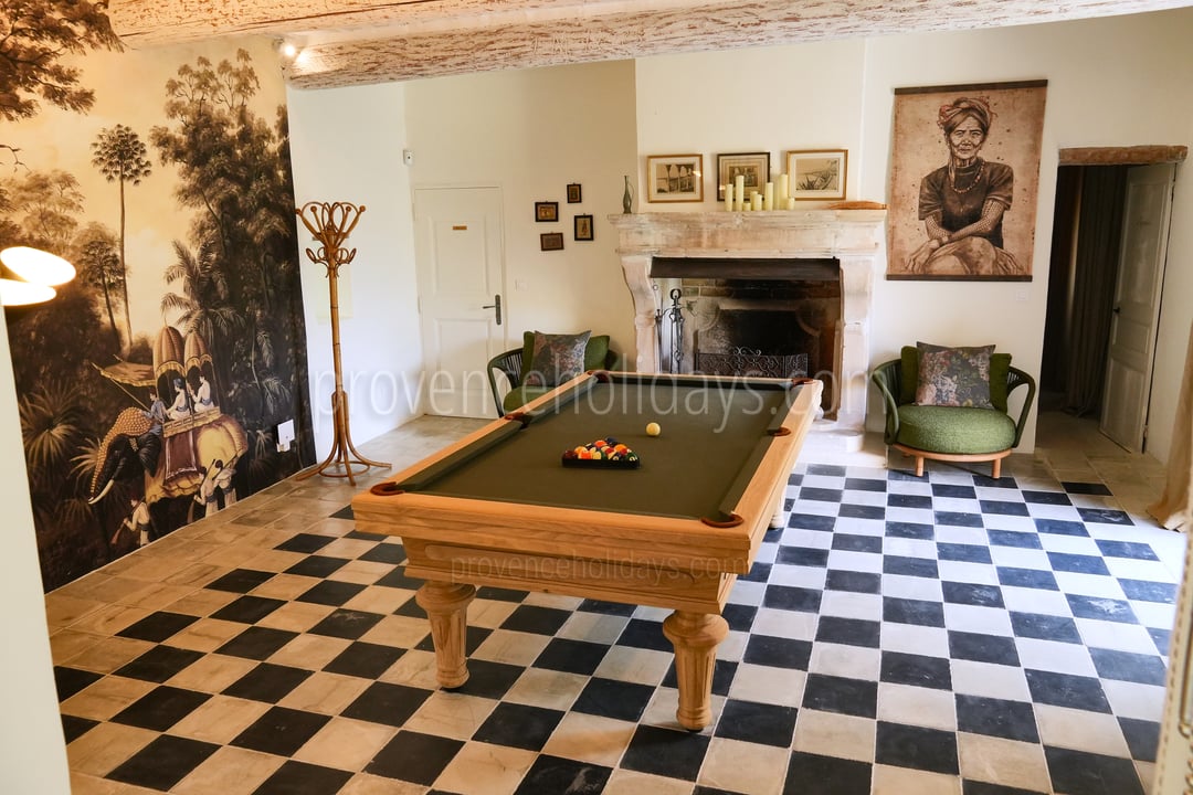 25 - Domaine du Grand Chêne: Villa: Interior
