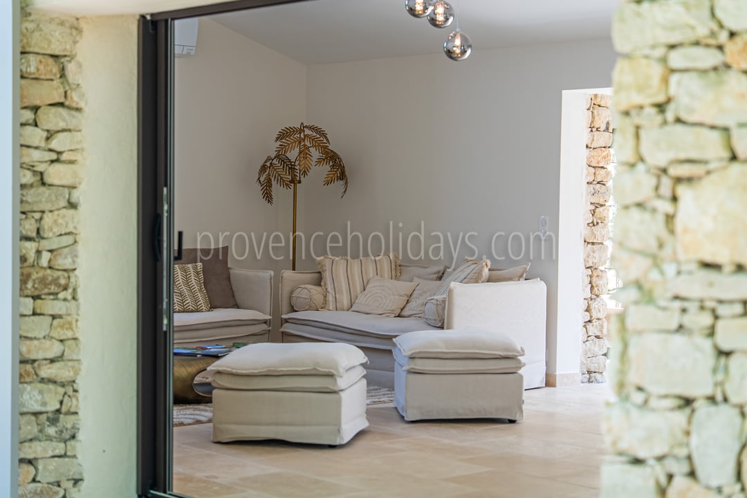 3 - Mas de la Rivière Secrète: Villa: Interior