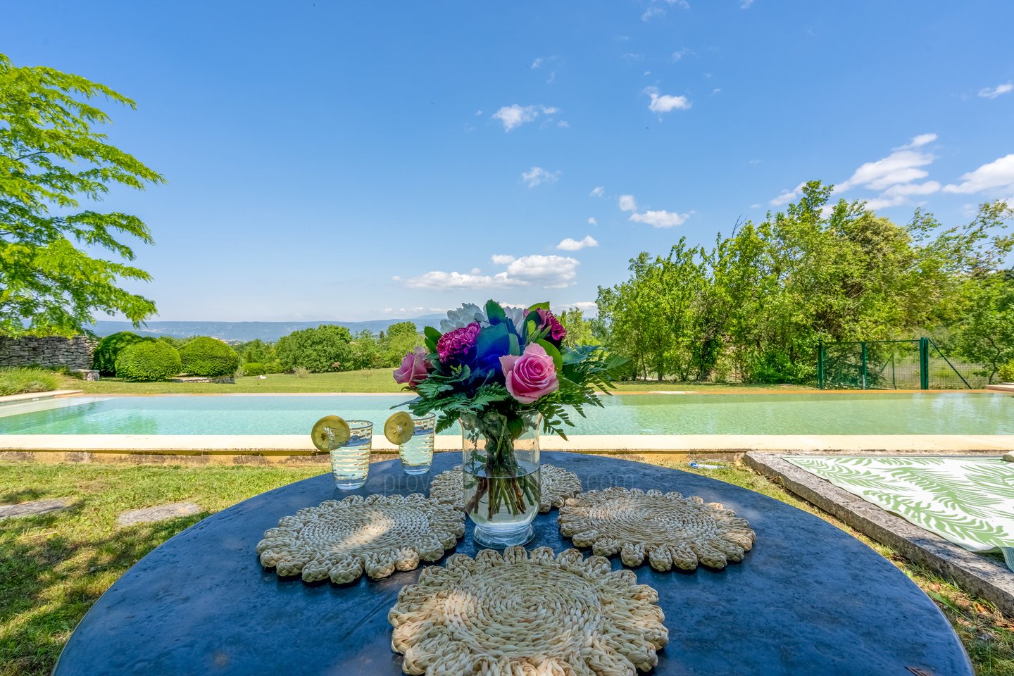 6 - Bastide des Magnans: Villa: Exterior