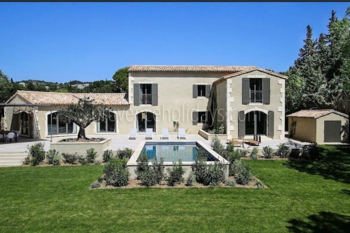 2 - Le Mas des Bories: Villa: Exterior