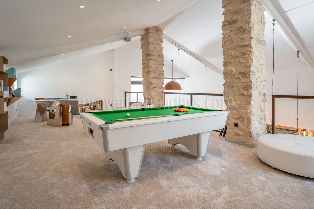 3 - Domaine de la Bouisse: Villa: Interior