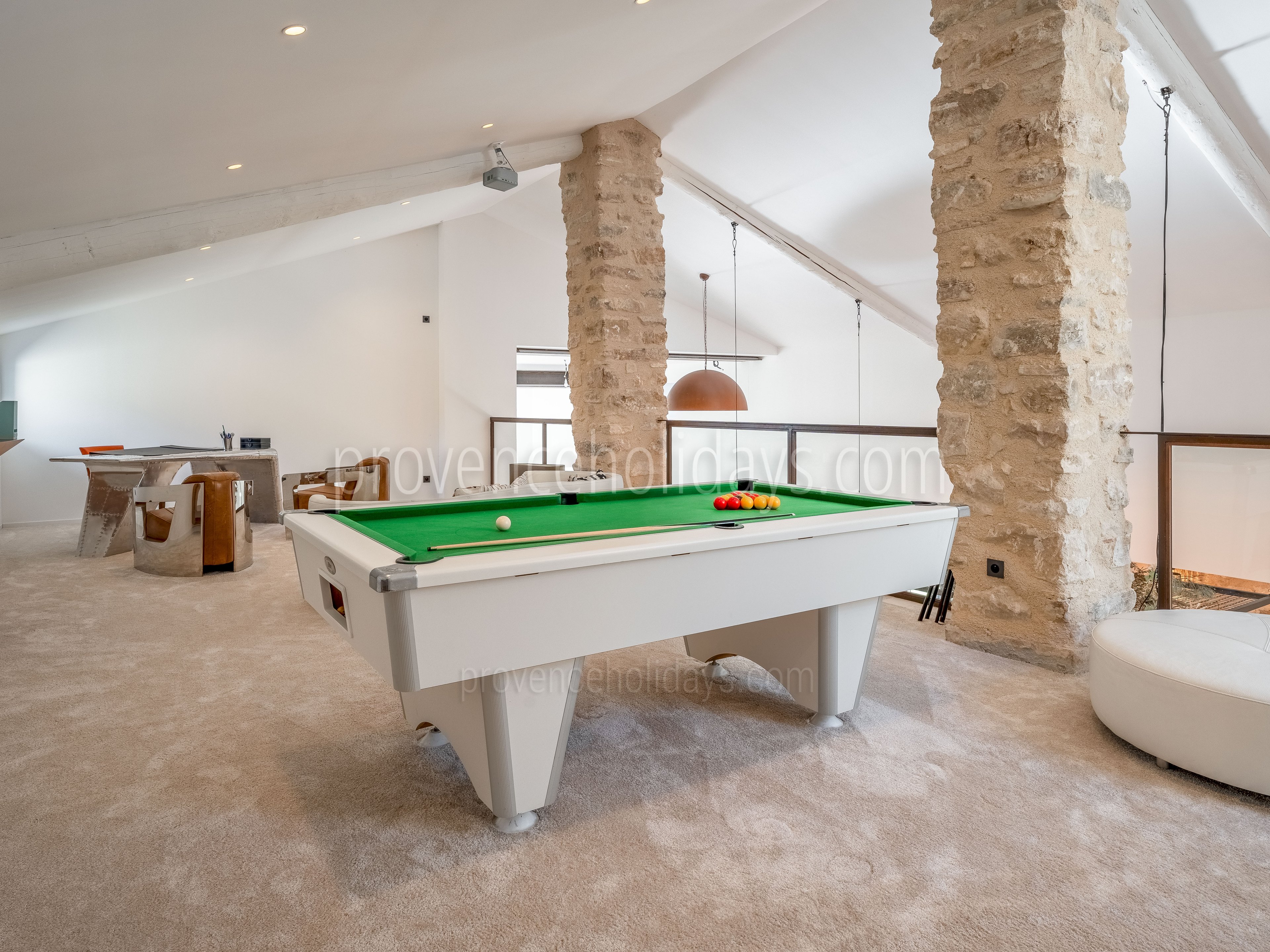 3 - Domaine de la Bouisse: Villa: Interior