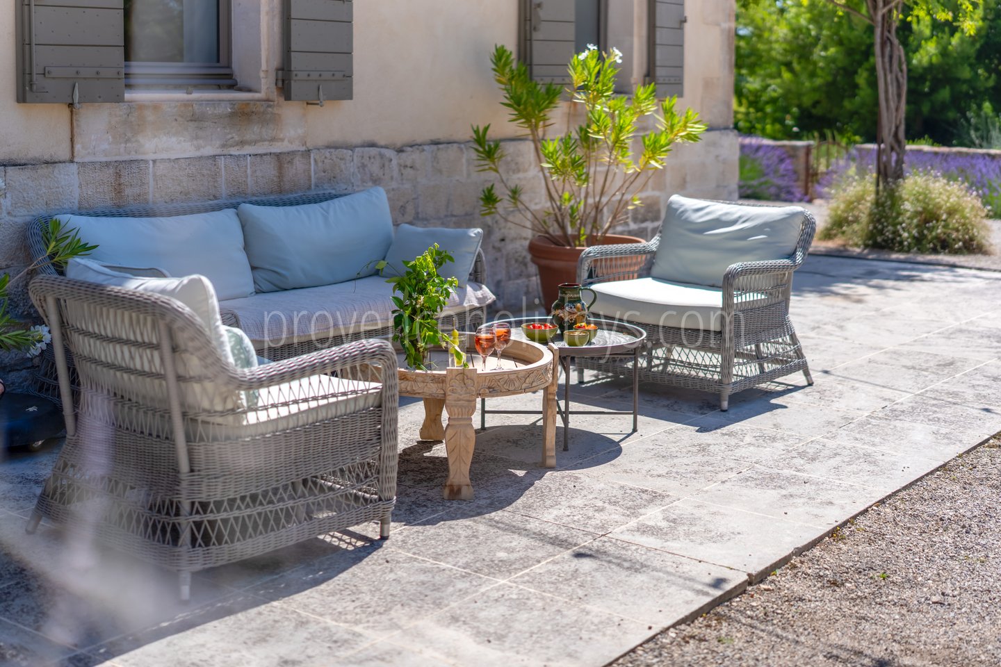 100 - La Bastide des Sources: Villa: Exterior