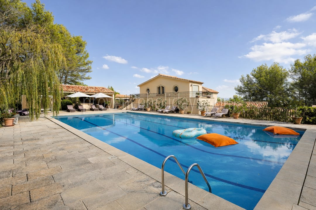 40 - Domaine de la Tour: Villa: Pool