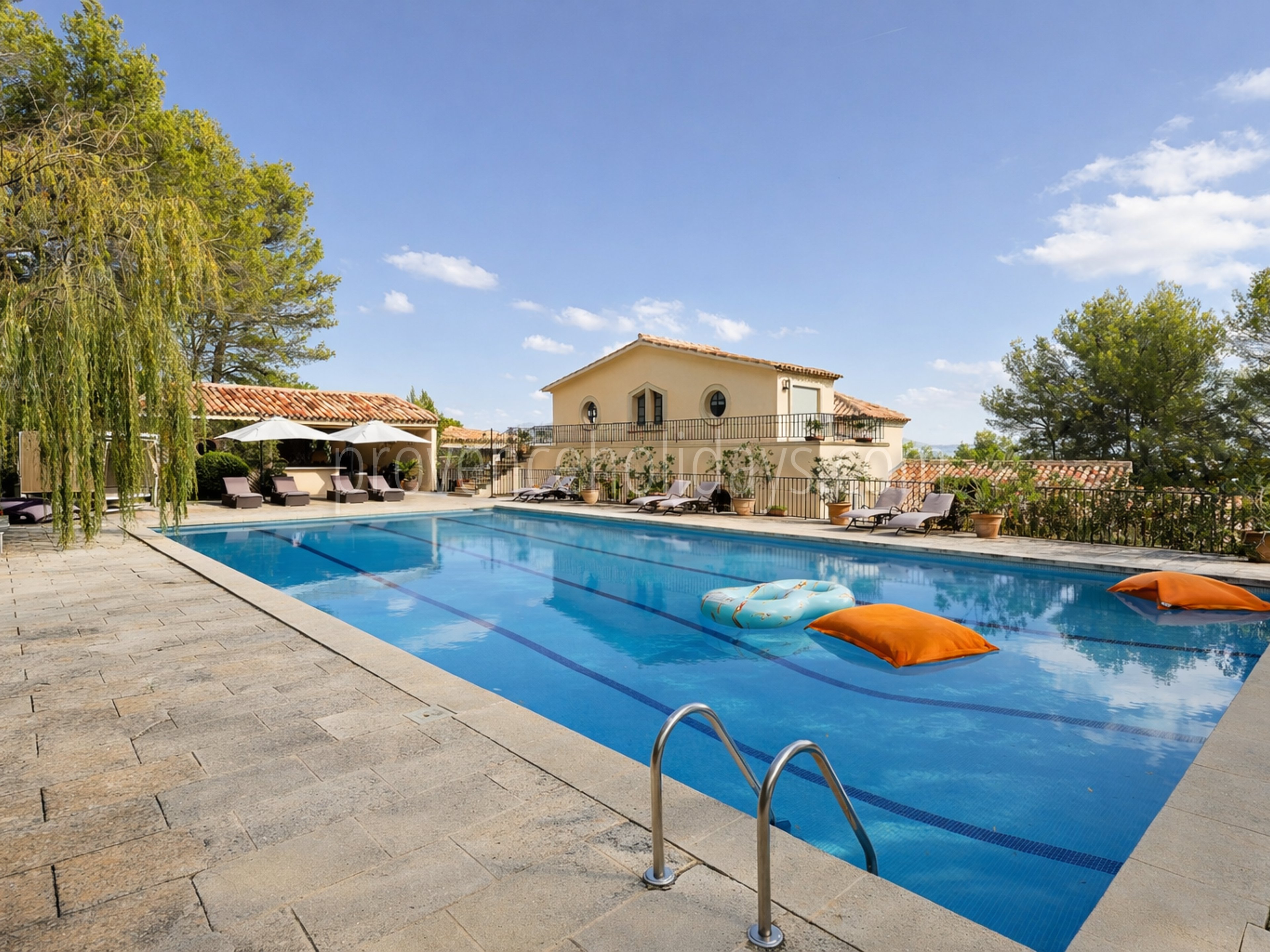 40 - Domaine de la Tour: Villa: Pool