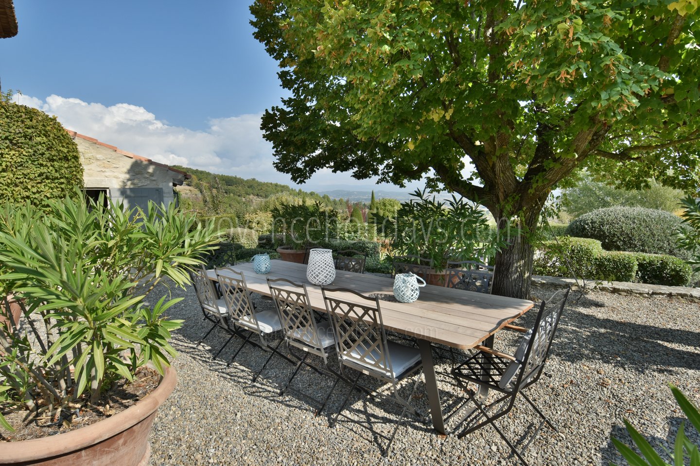 9 - Chez Emile: Villa: Exterior