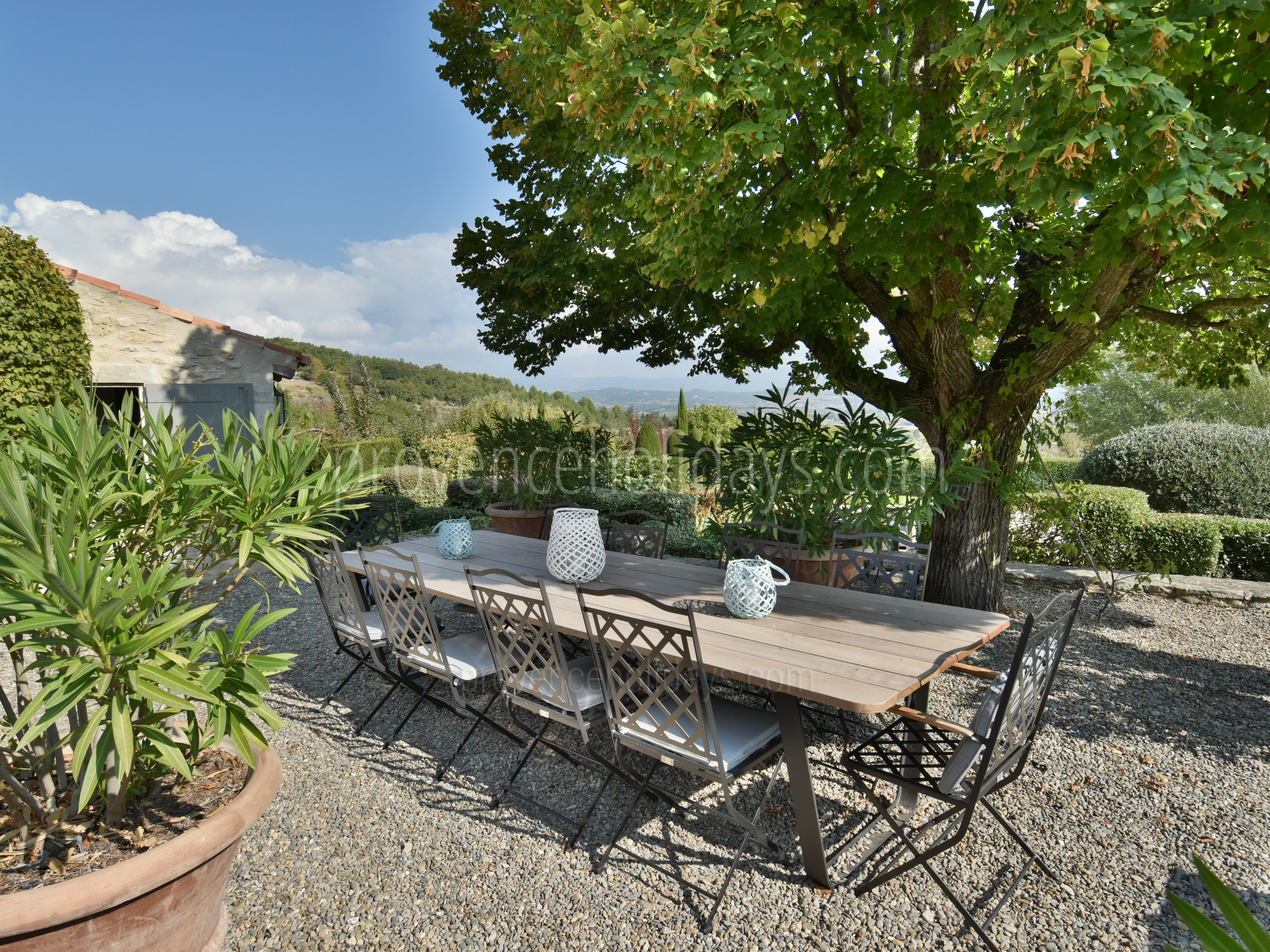 9 - Chez Emile: Villa: Exterior