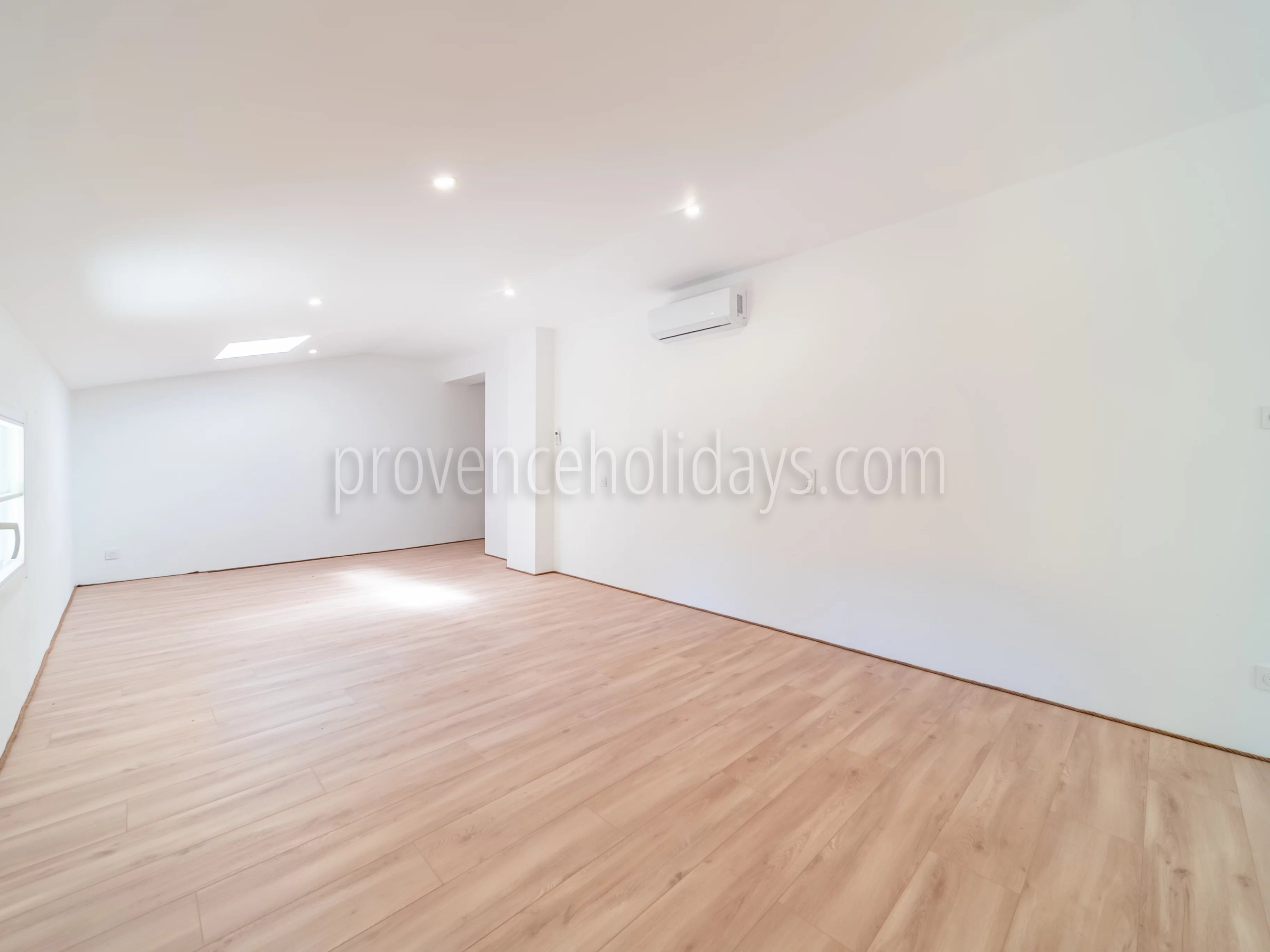 20 - Characterful house in Bonnieux: Villa: Interior