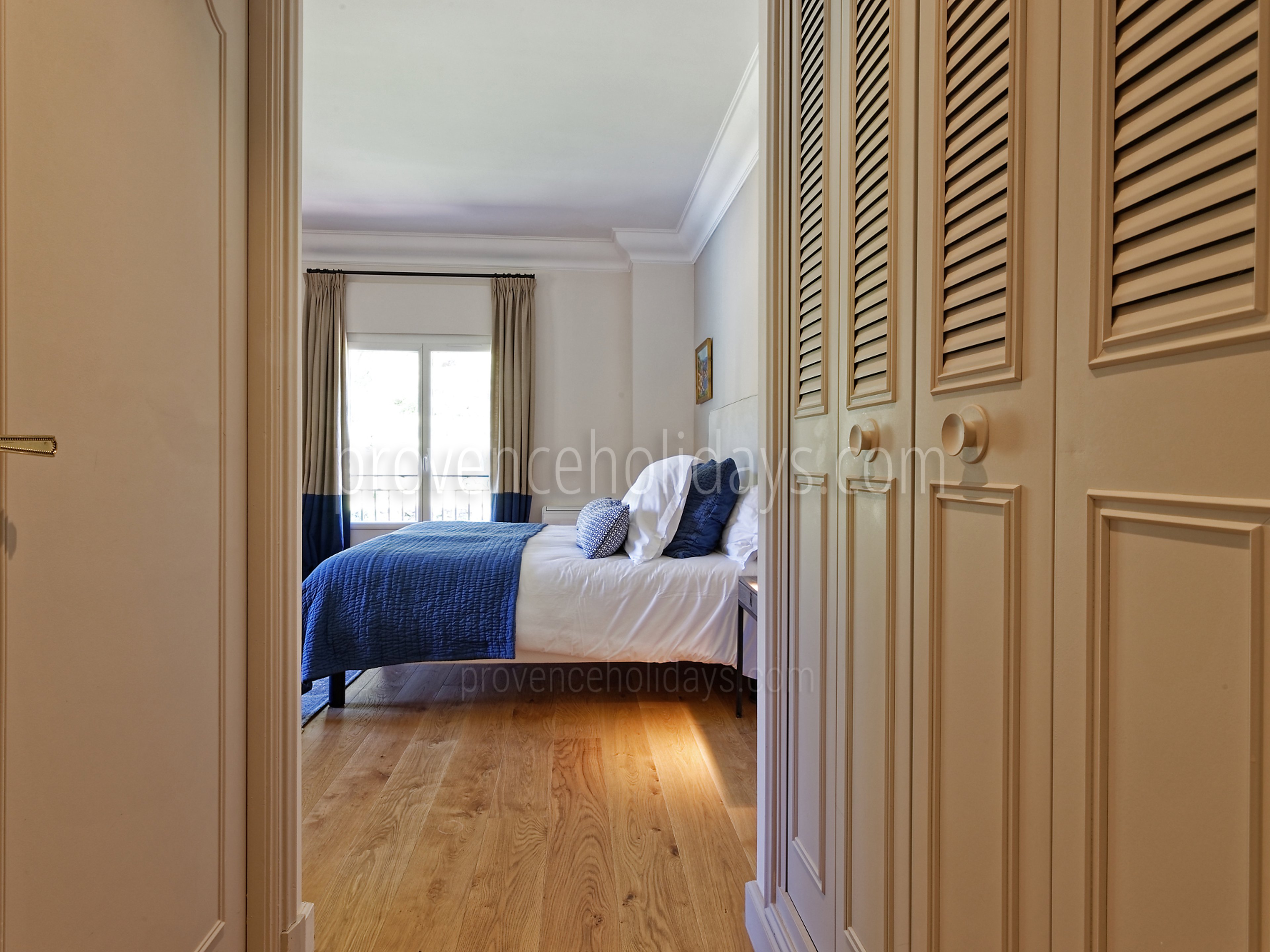 26 - Villa Garrigue: Villa: Bedroom