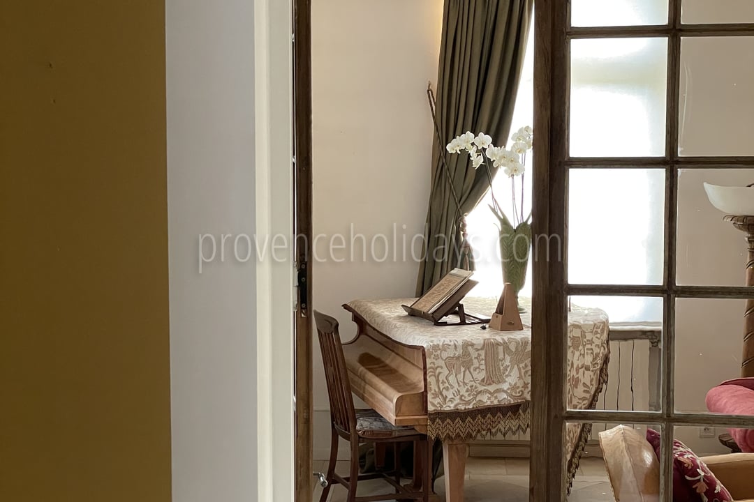 20 - Mas de Séguret: Villa: Interior