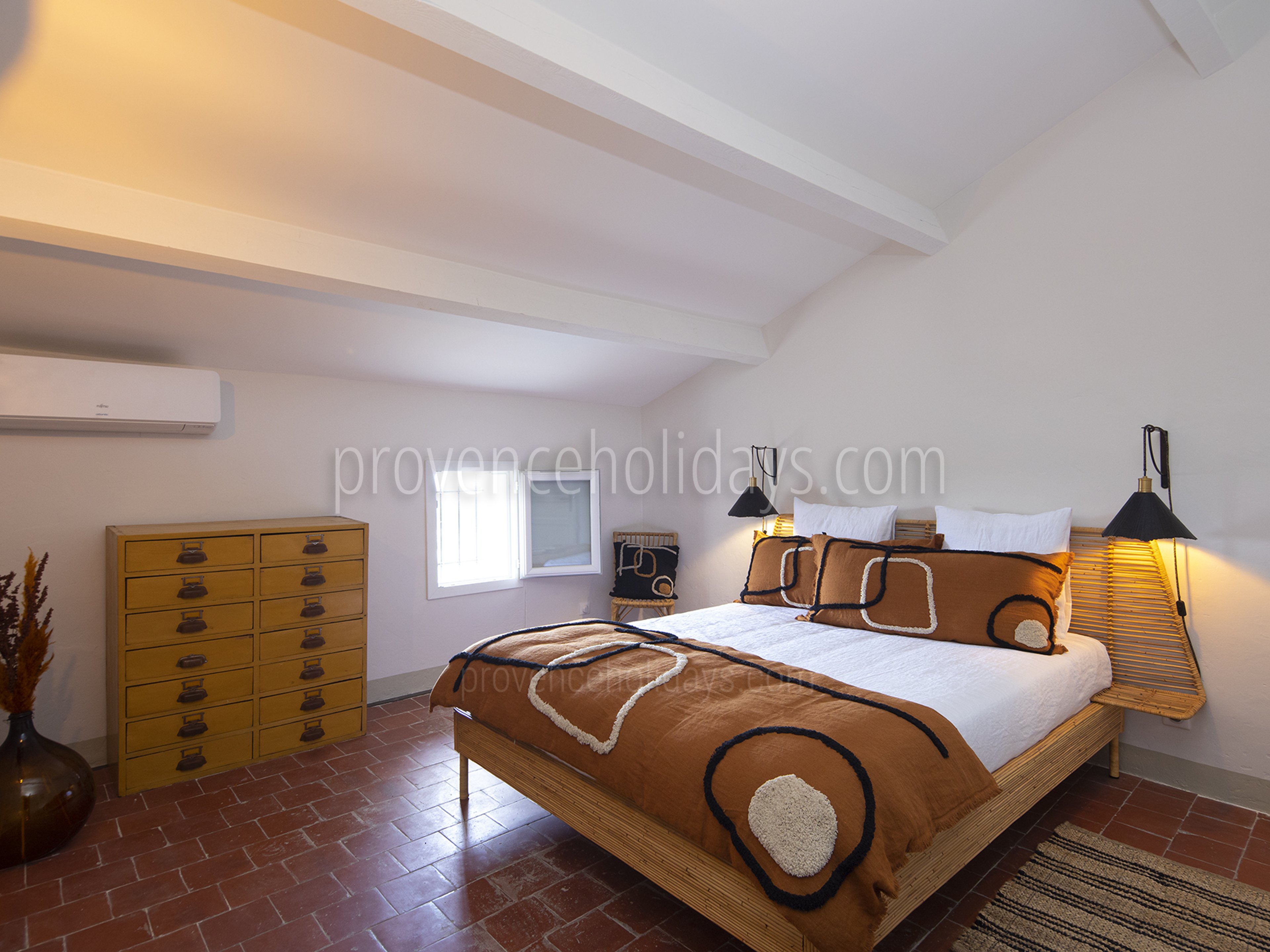 28 - Villa des Siècles: Villa: Bedroom