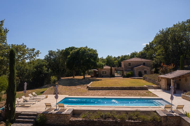 Secluded Countryside Mas near Gordes