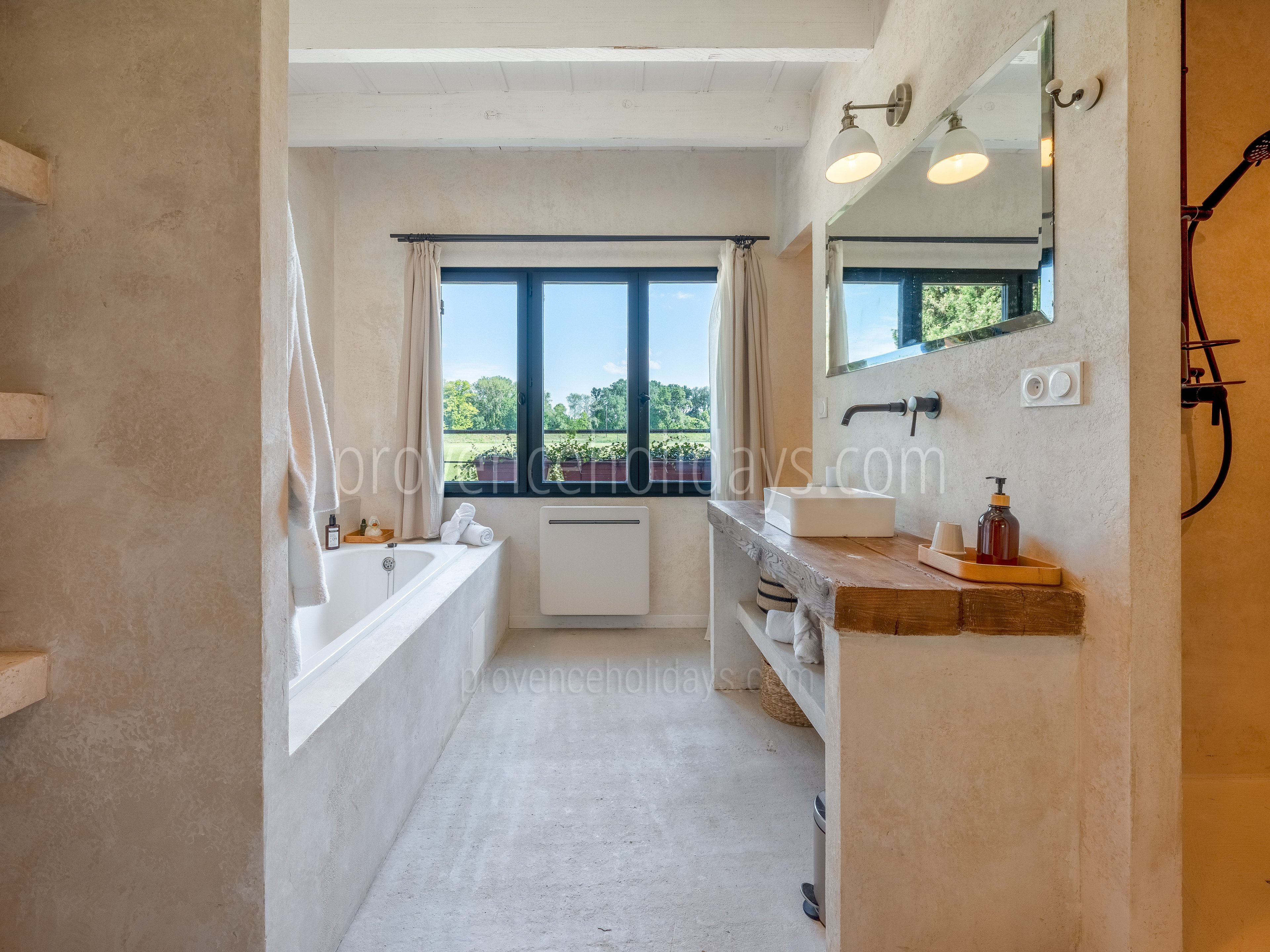 33 - La Terrasse Provençale: Villa: Bathroom