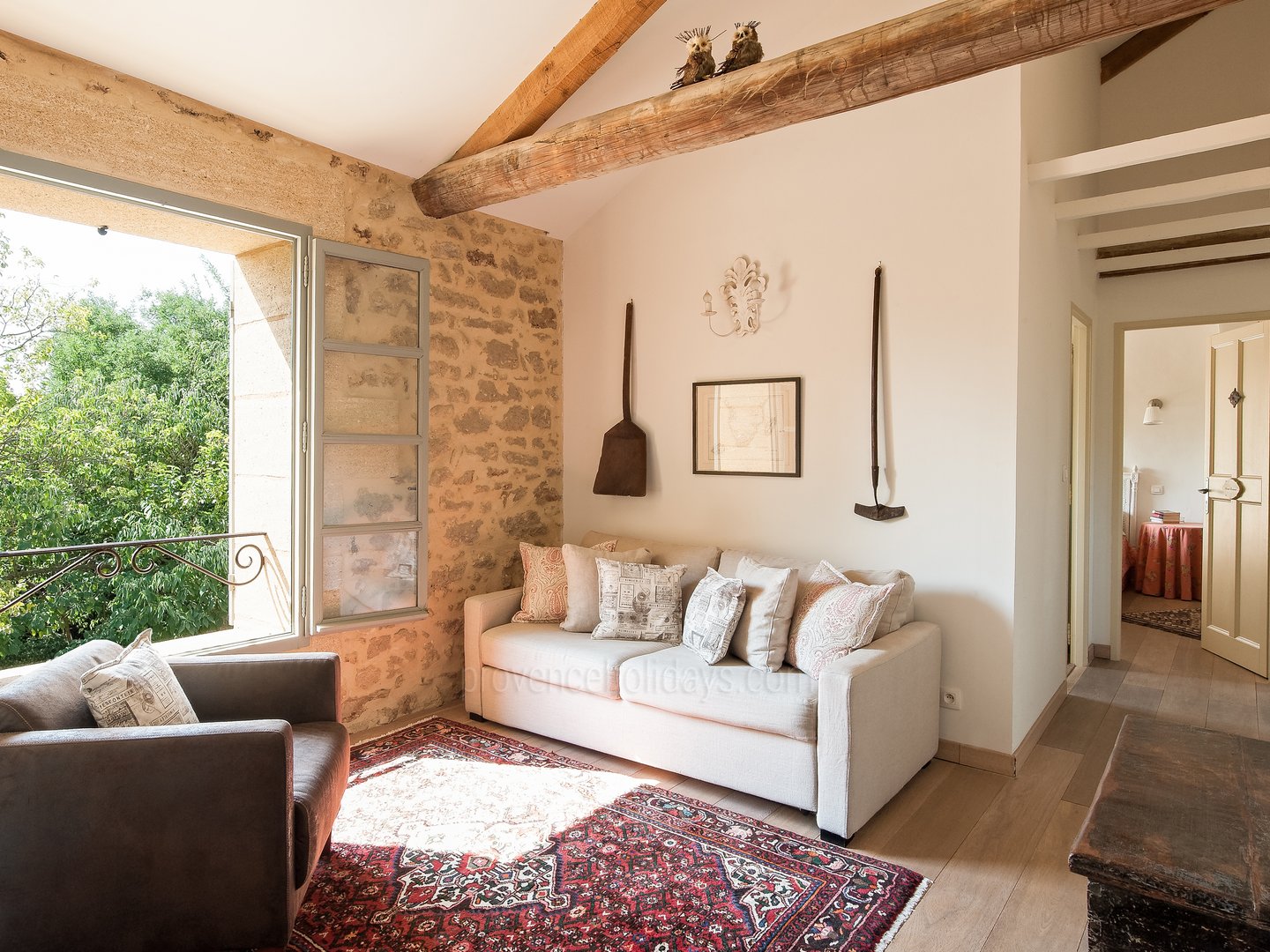 37 - Mas Pont-du-Gard: Villa: Interior