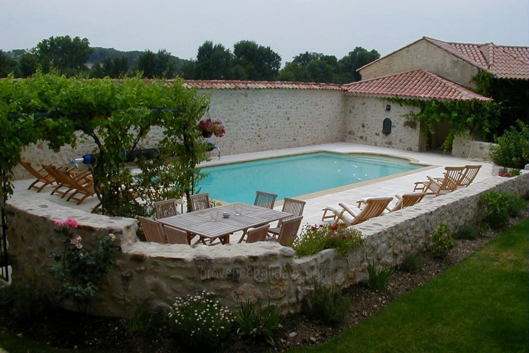 23 - Mas Lambesc: Villa: Pool