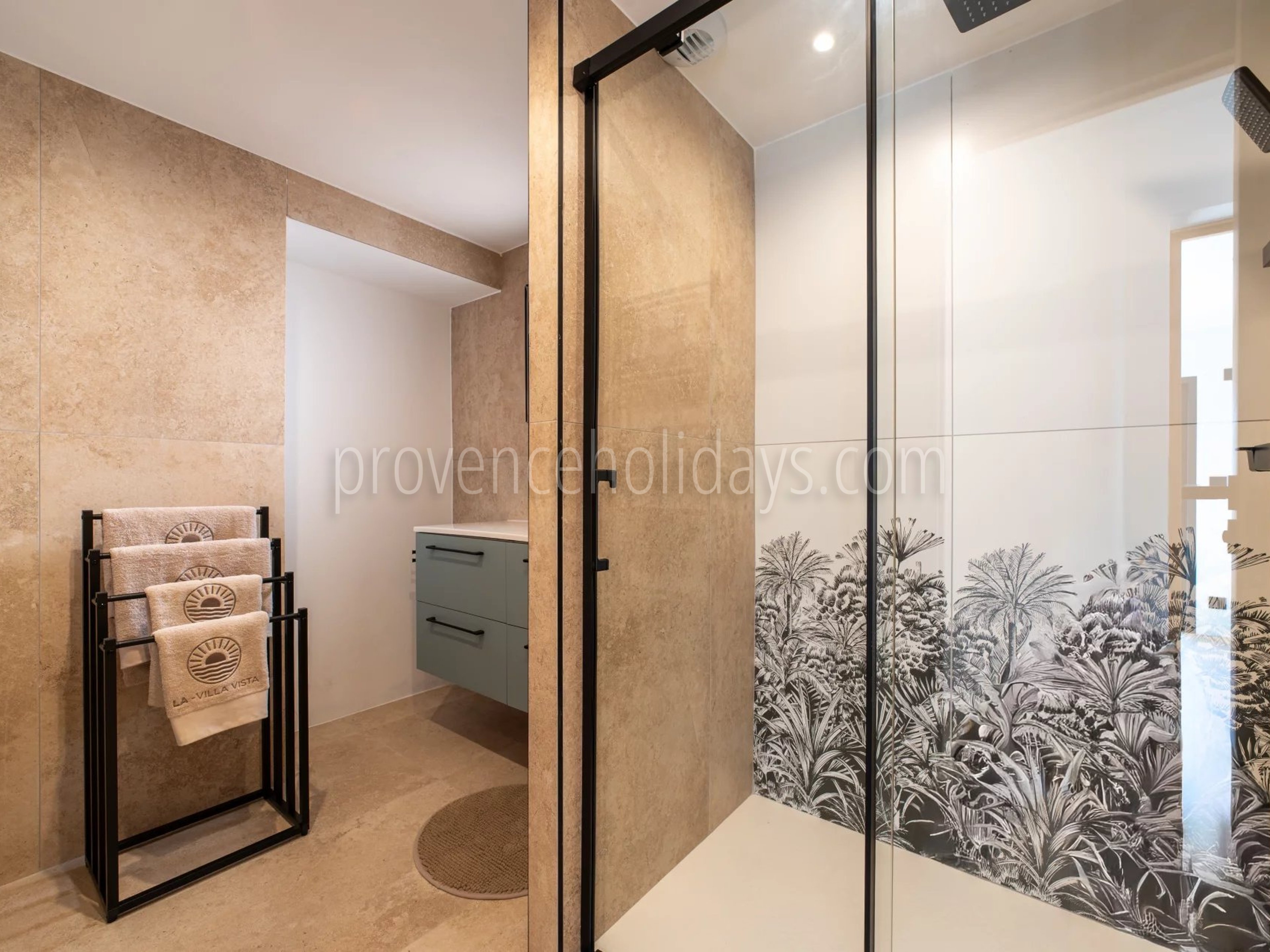 15 - Hedendaagse villa in Cavalaire-sur-Mer: Villa: Bathroom
