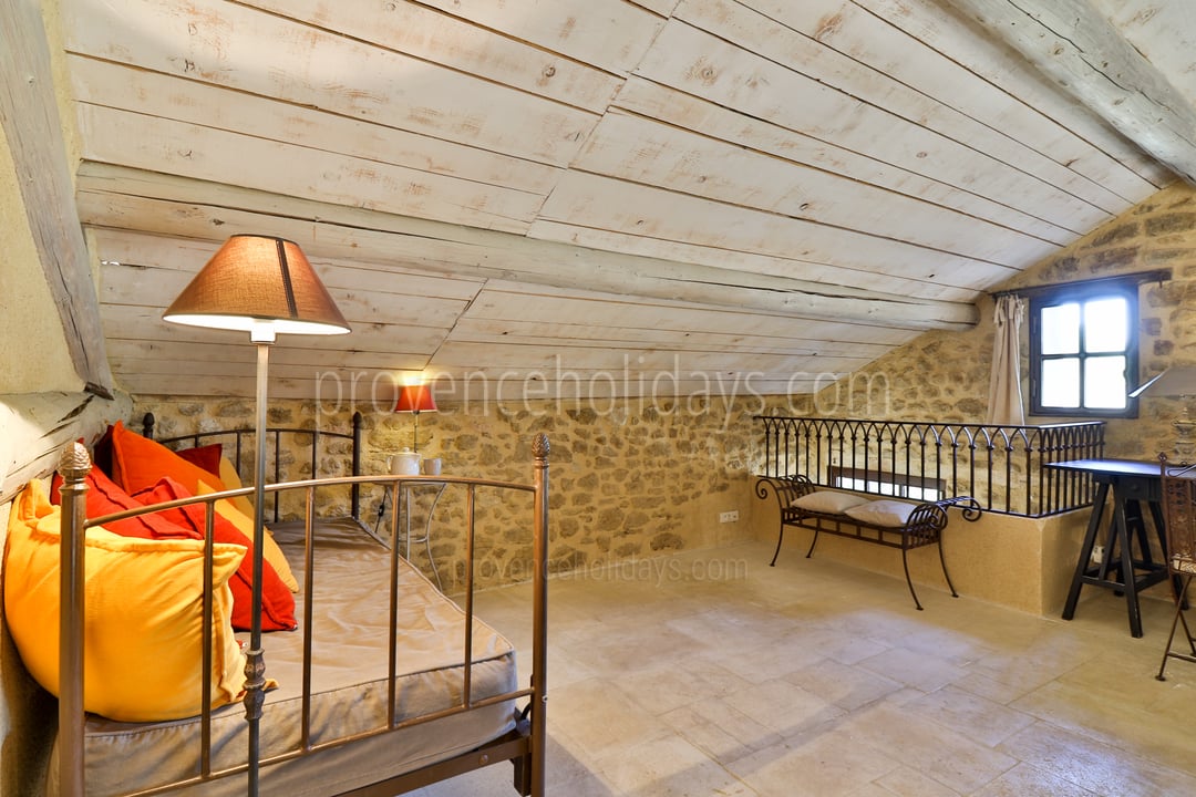43 - Mas de Beaumes: Villa: Interior