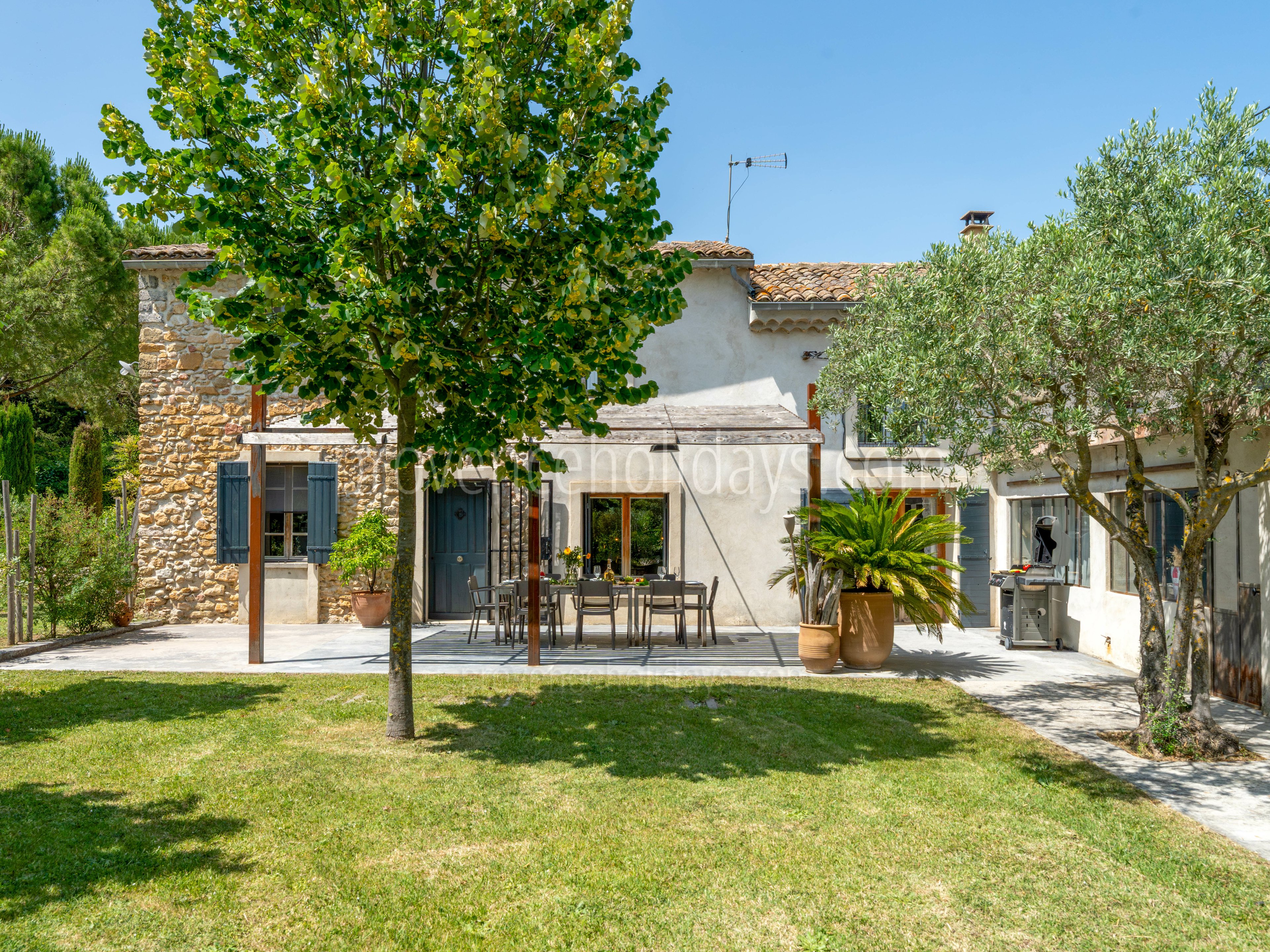 18 - Maison Sarrians: Villa: Exterior