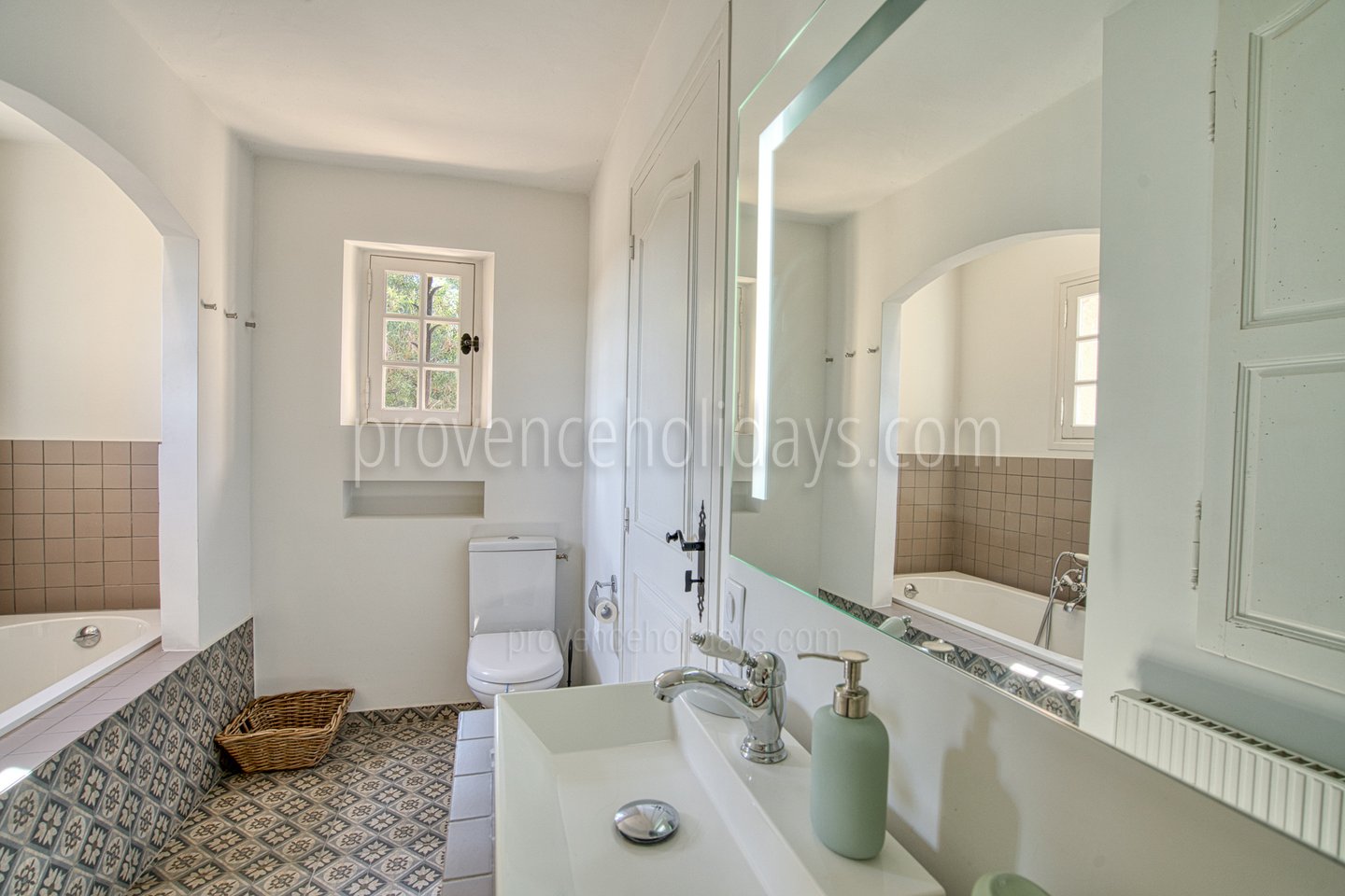 19 - Azur Horizon: Villa: Bathroom