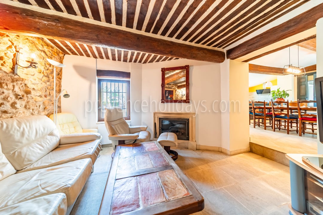 12 - Characterful mas in Bonnieux: Villa: Interior