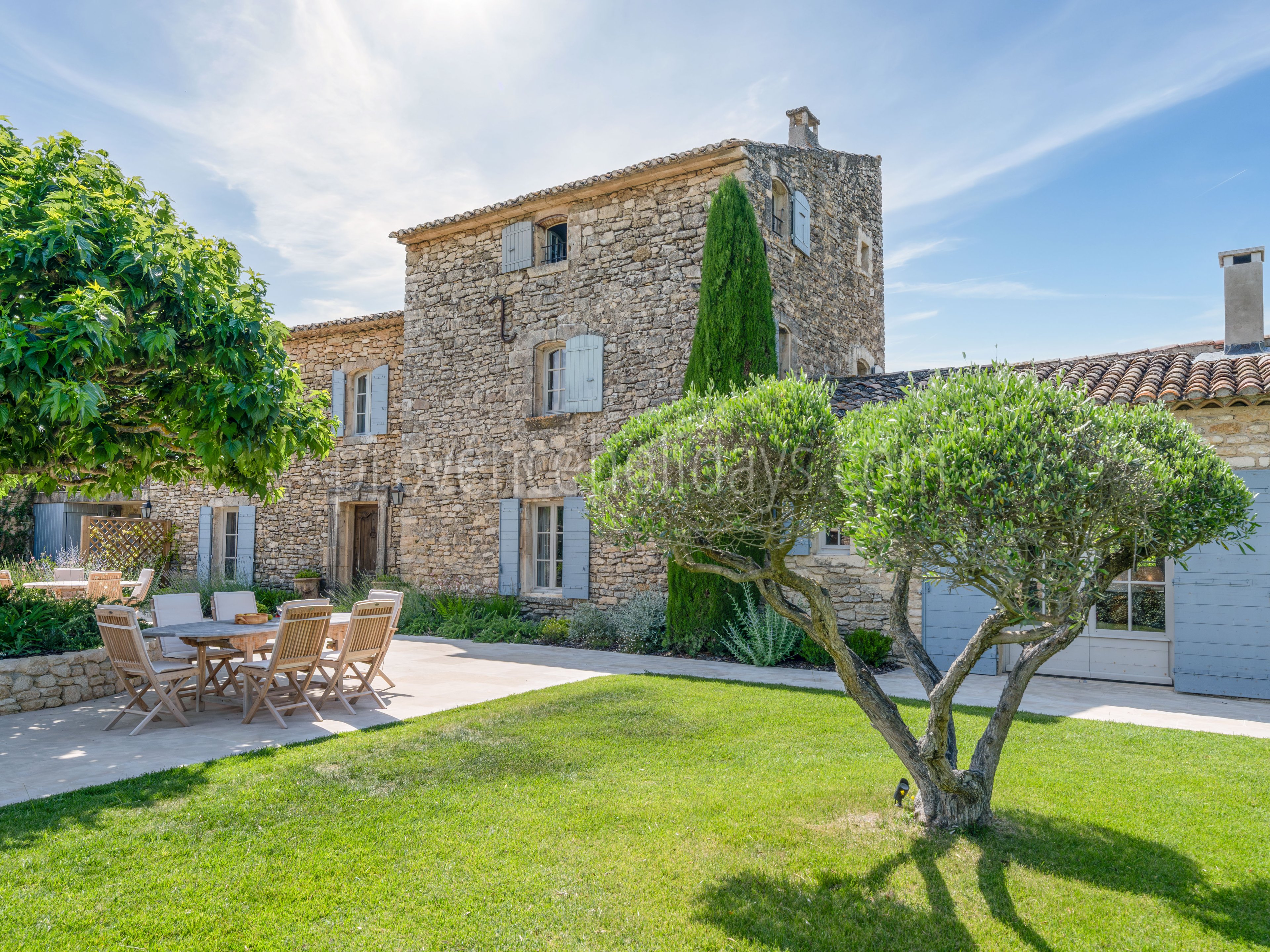 7 - Mas du Fort: Villa: Exterior