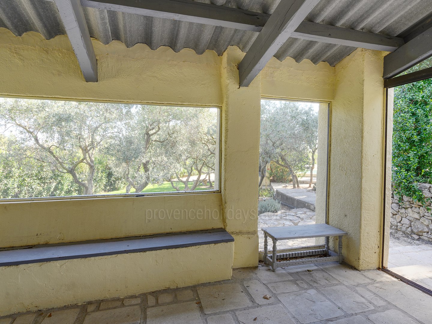 73 - Le Mas des Olives: Villa: Exterior
