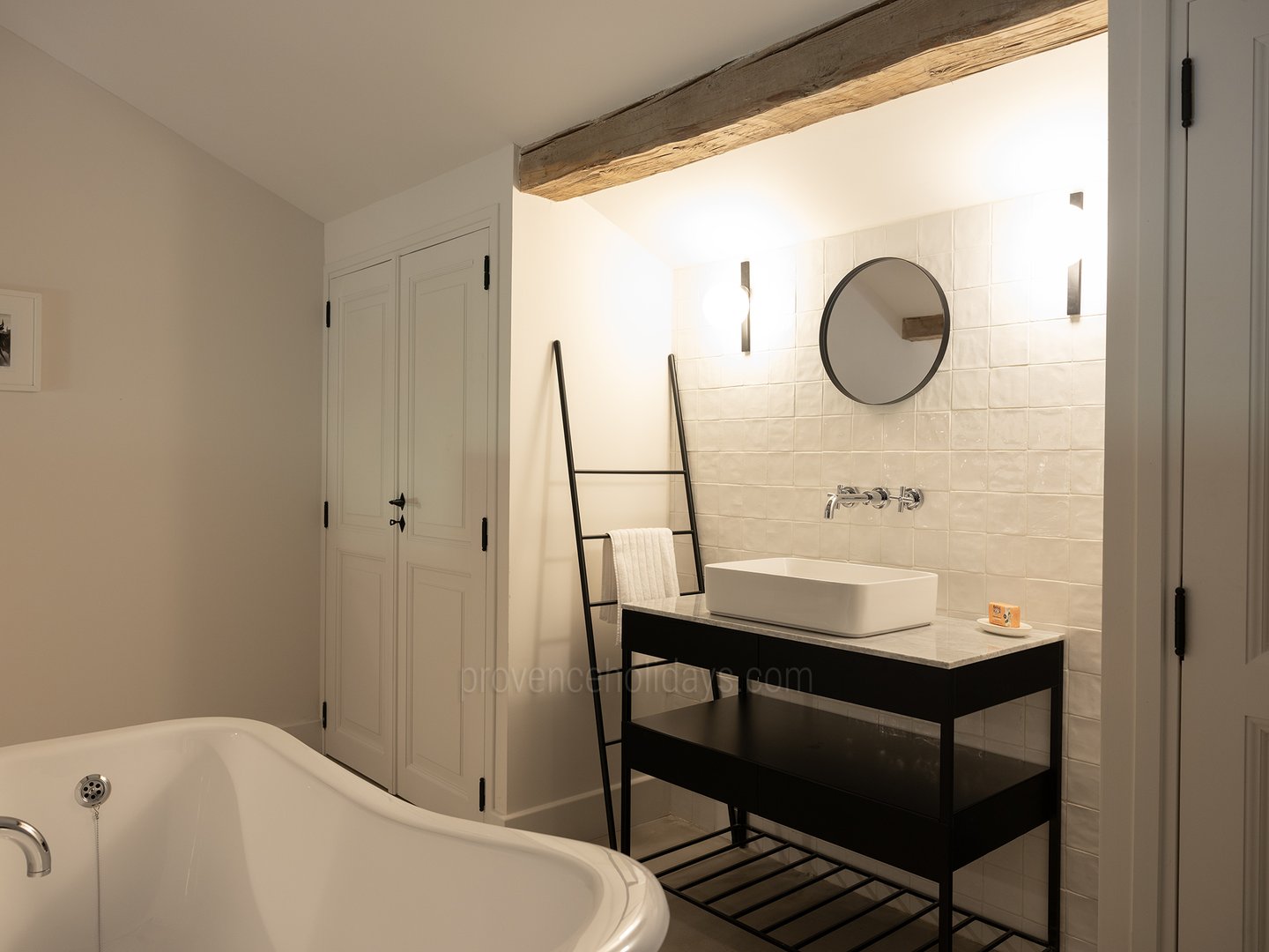 40 - Maison Mathilde: Villa: Bathroom