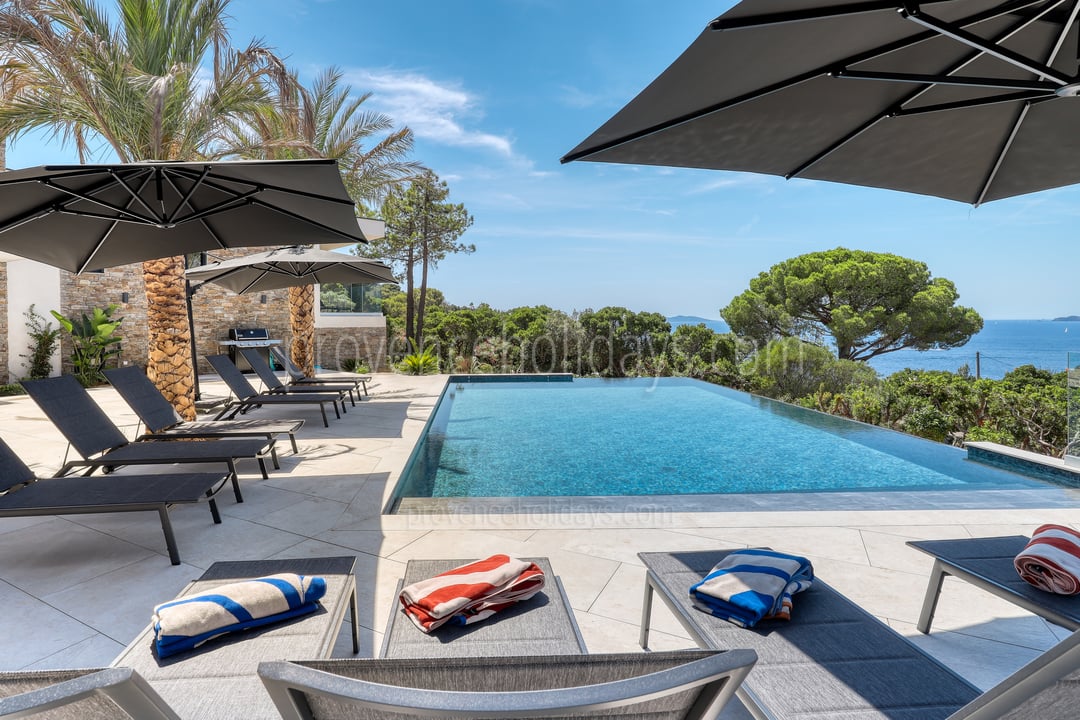 12 - Domaine de la Baie: Villa: Pool