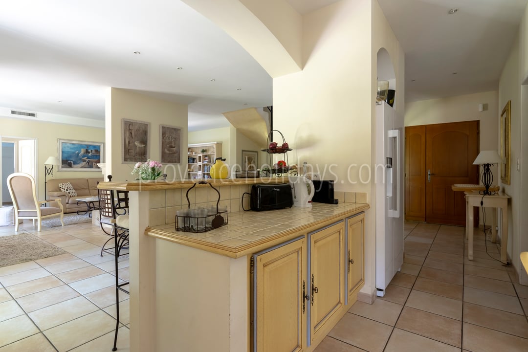 38 - Chez Alare: Villa: Interior