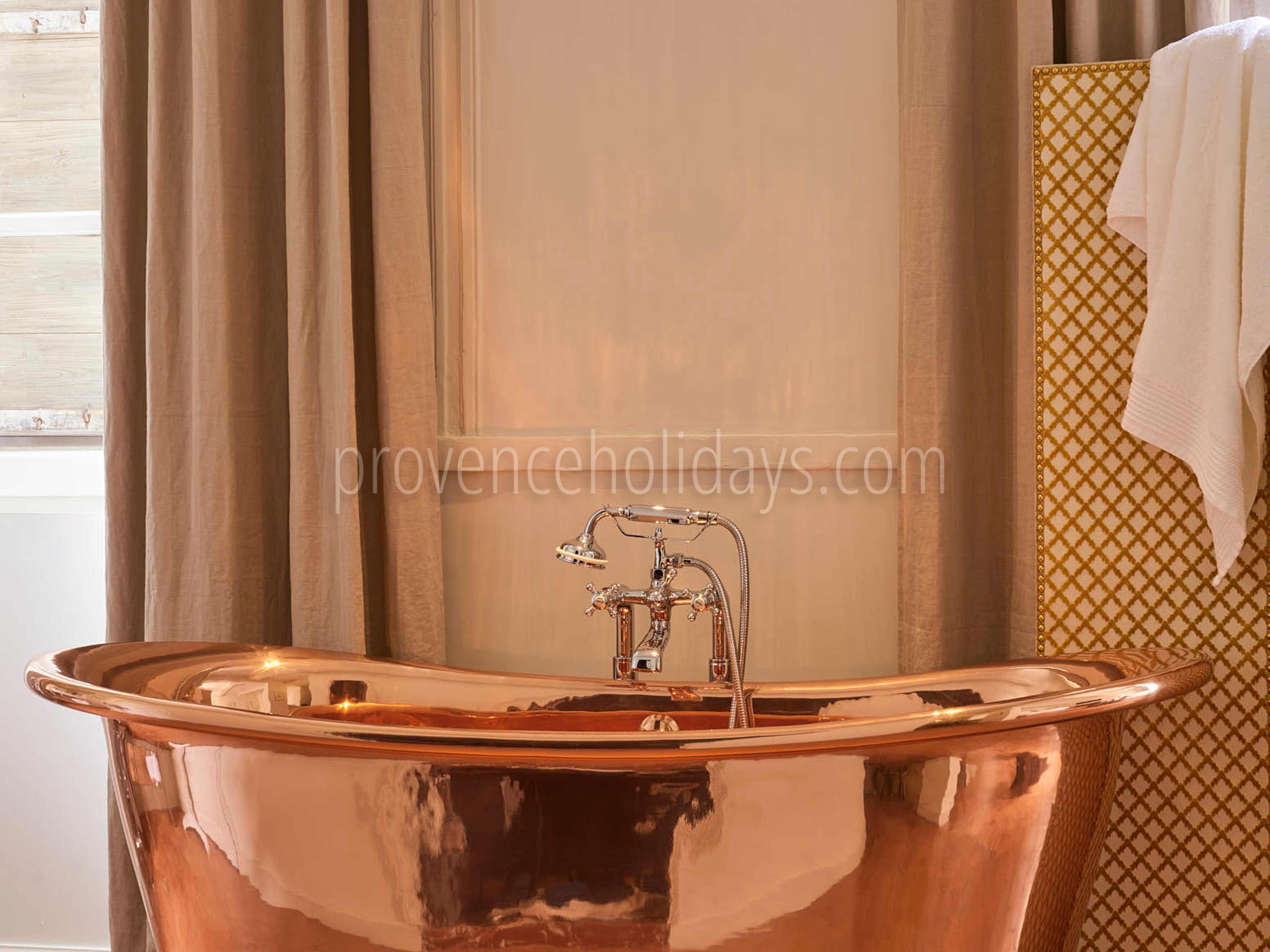 50 - Maison Tourelle: Villa: Bathroom