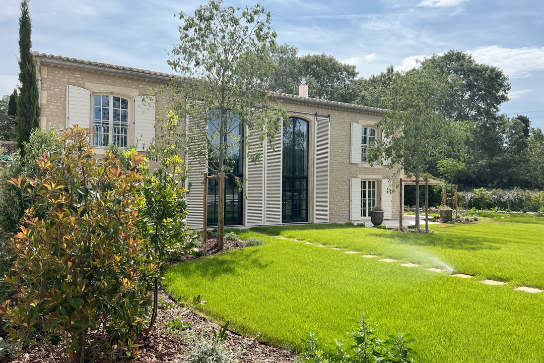 Maison moderne avec 6 chambres en suite