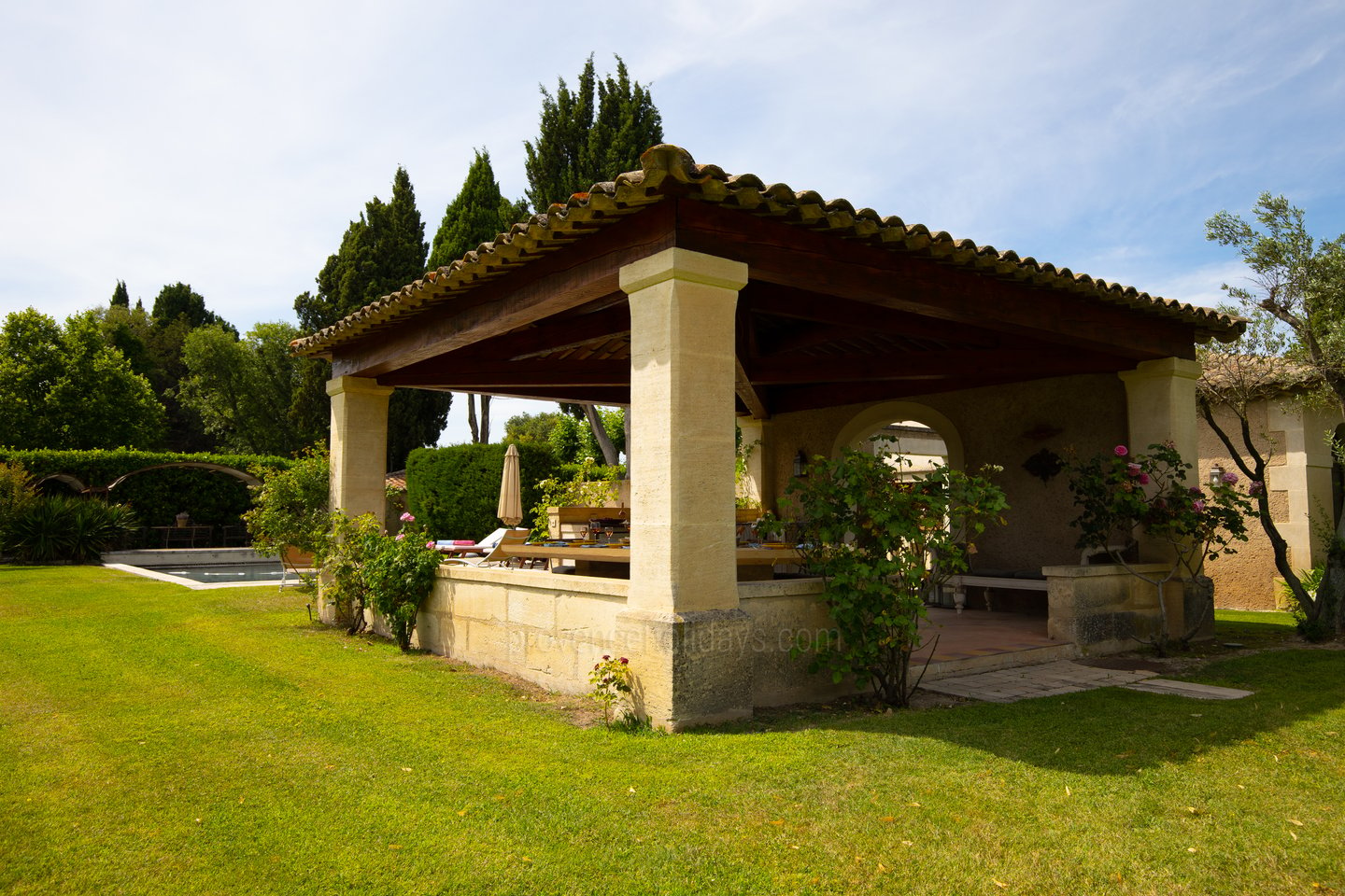 65 - Le Domaine des Cyprès: Villa: Exterior