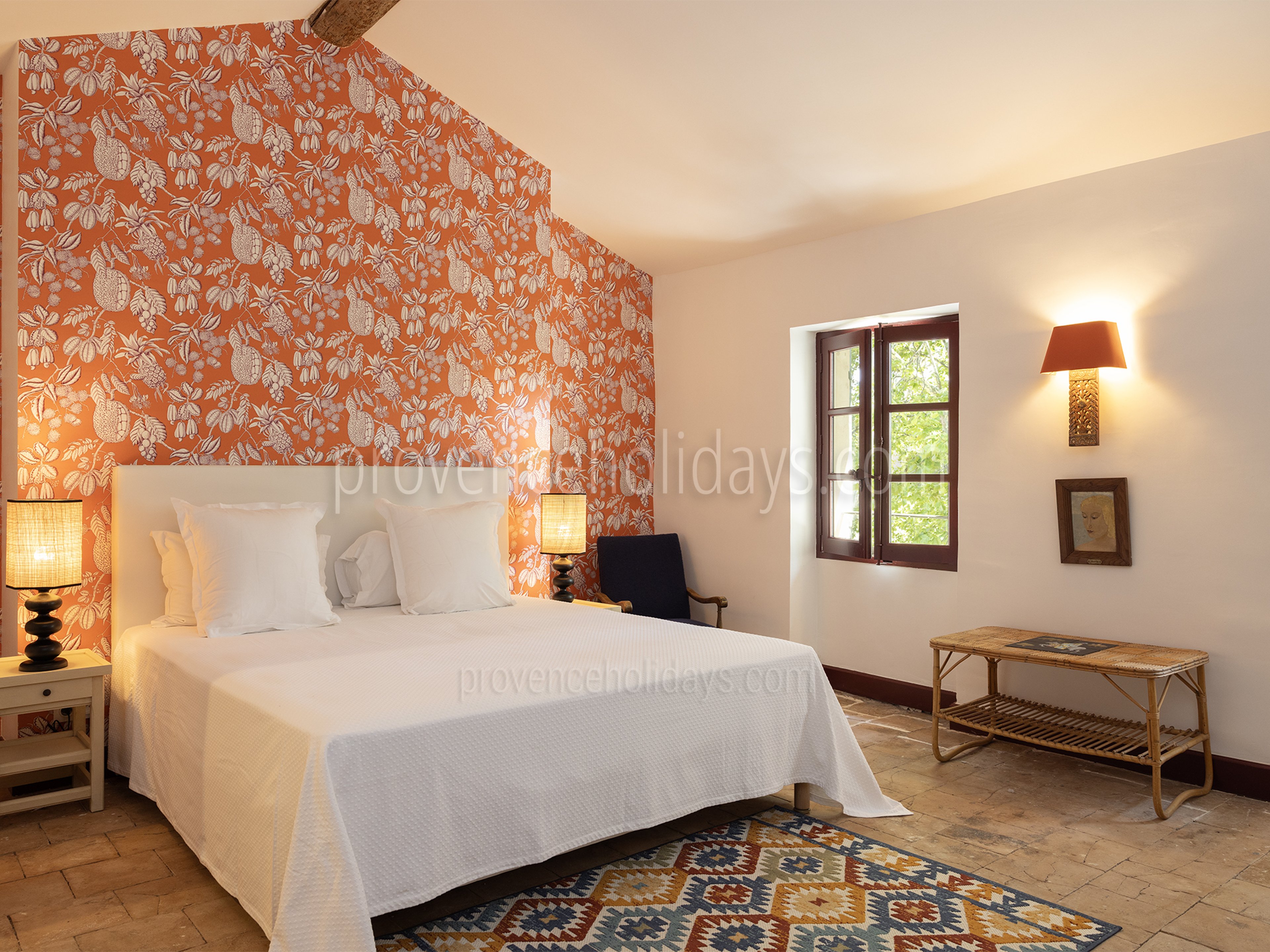 4 - Bastide Mouriès: Villa: Bedroom